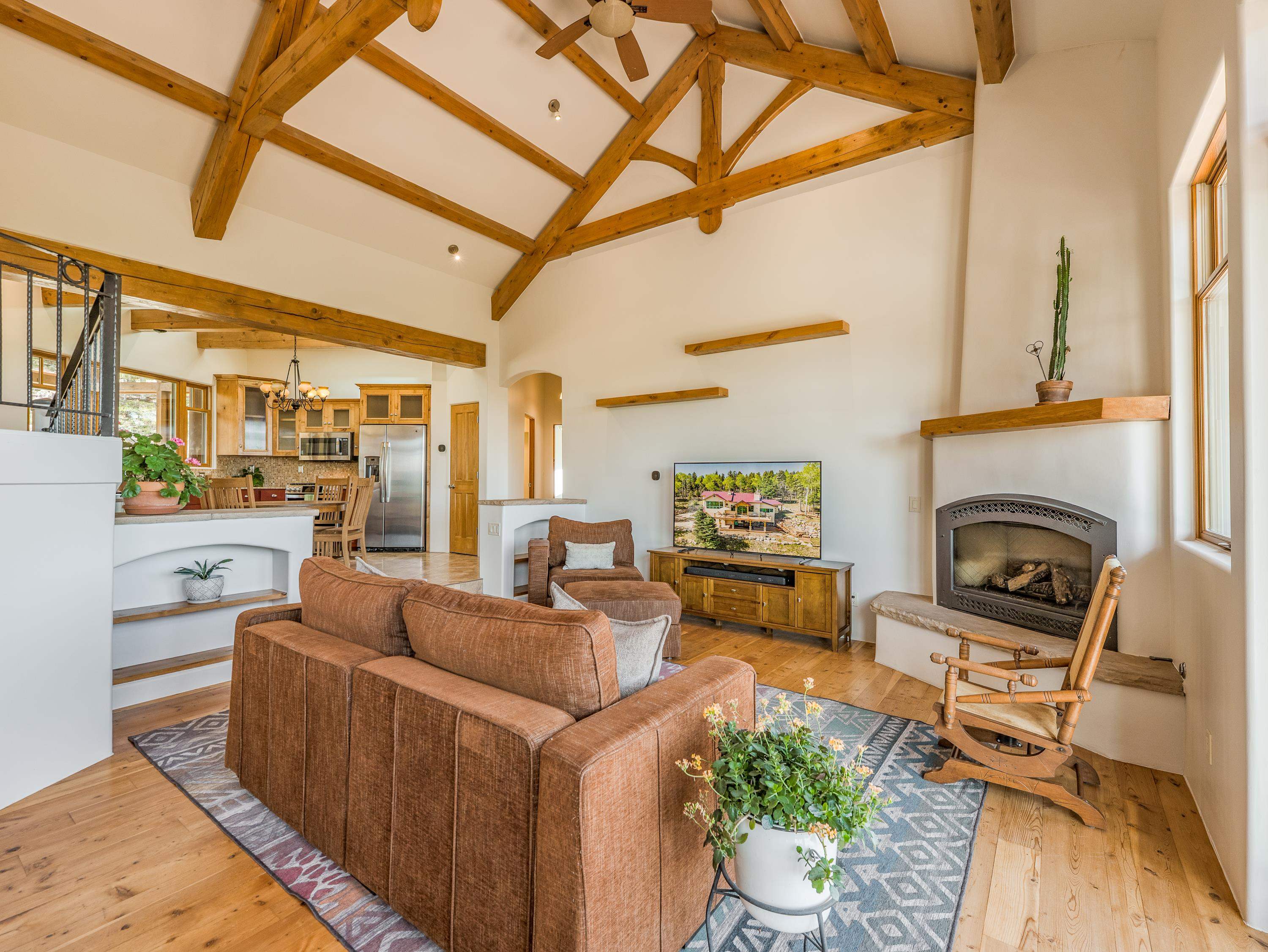 Angel Fire, New Mexico 87710, United States, 4 Bedrooms Bedrooms, ,3 BathroomsBathrooms,Residential,Pending,149737