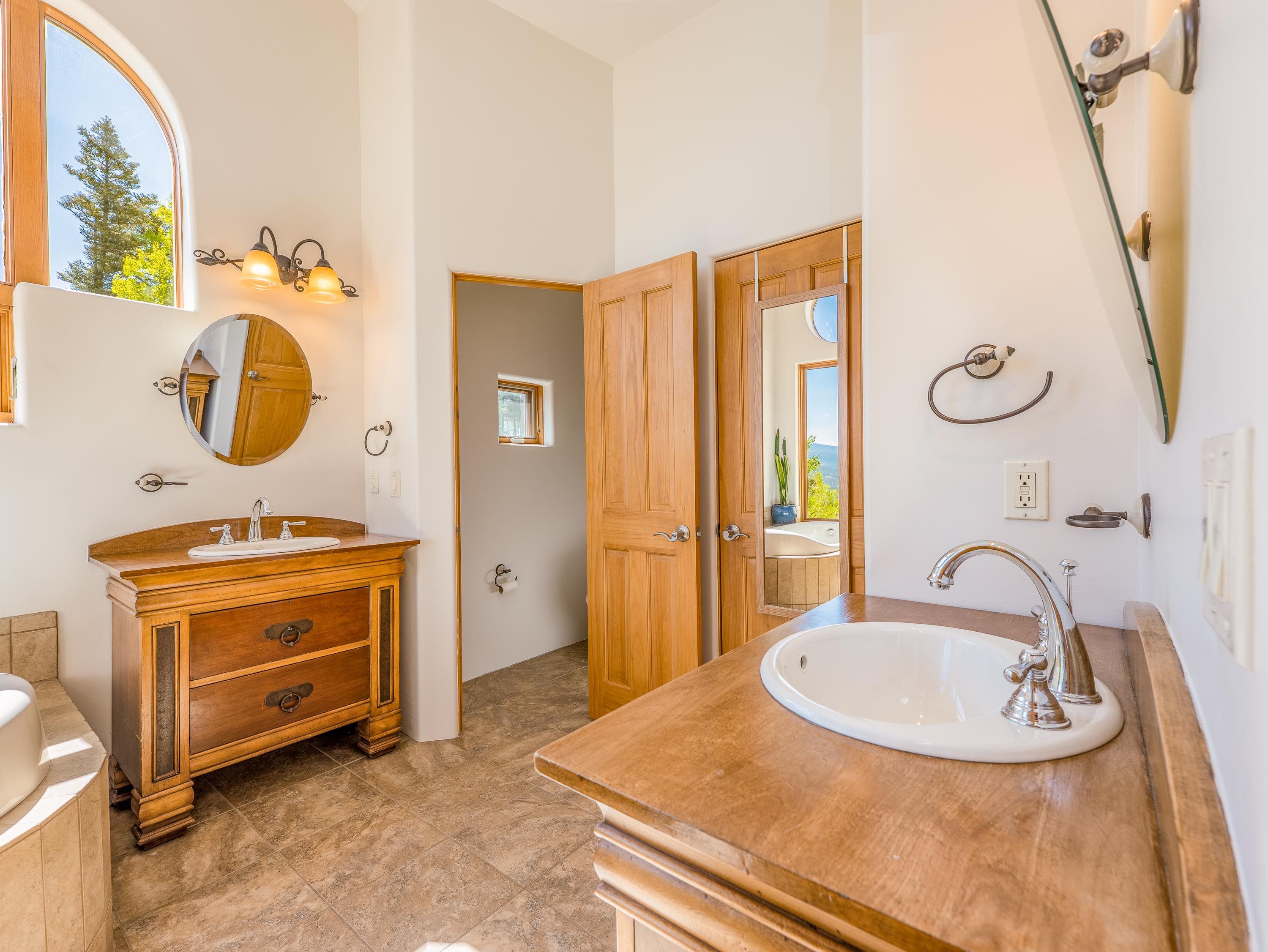 Angel Fire, New Mexico 87710, United States, 4 Bedrooms Bedrooms, ,3 BathroomsBathrooms,Residential,Pending,149737