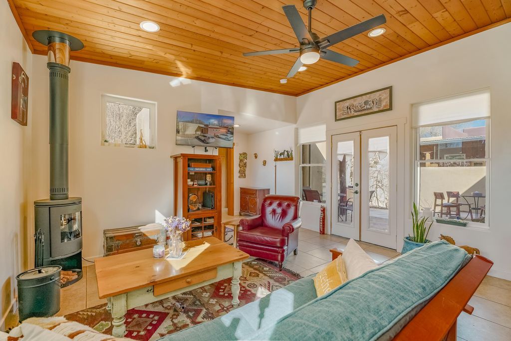 Photo of 329 A Randall Lane, Taos, NM 87571 (MLS # 114615)