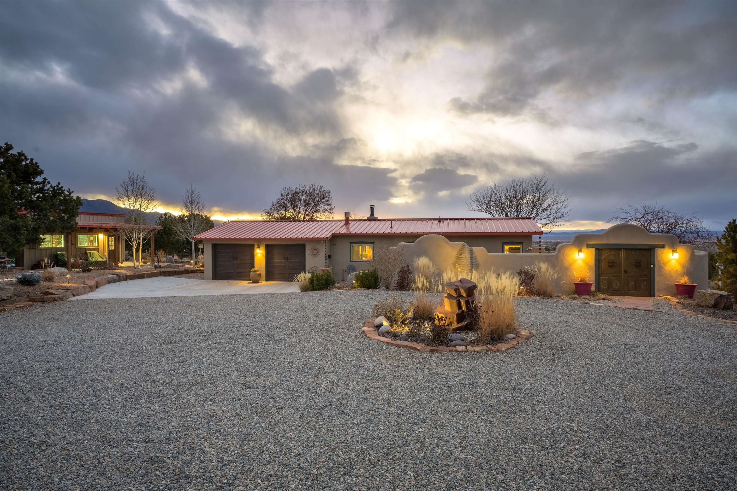 21 Nickell Road, Taos, New Mexico image 4