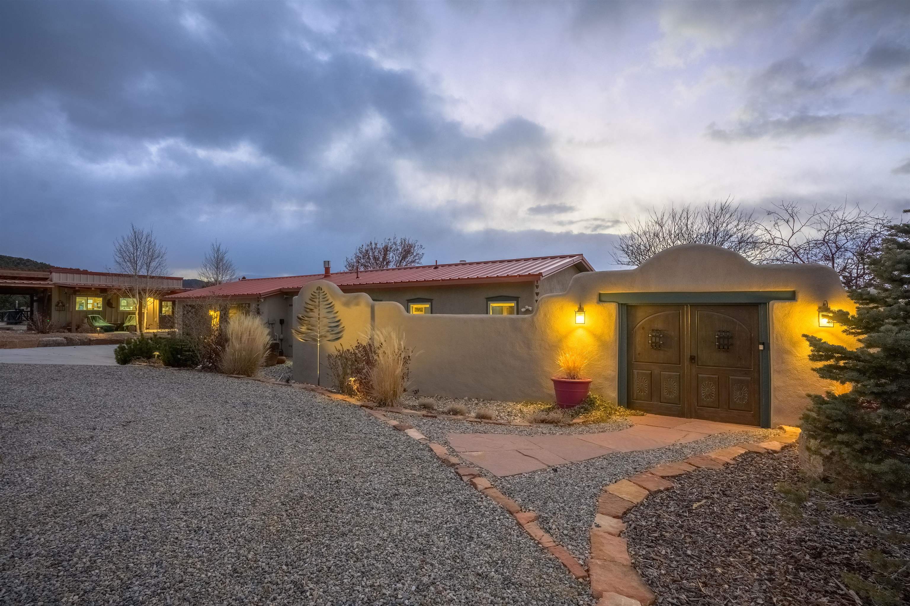 21 Nickell Road, Taos, New Mexico image 5