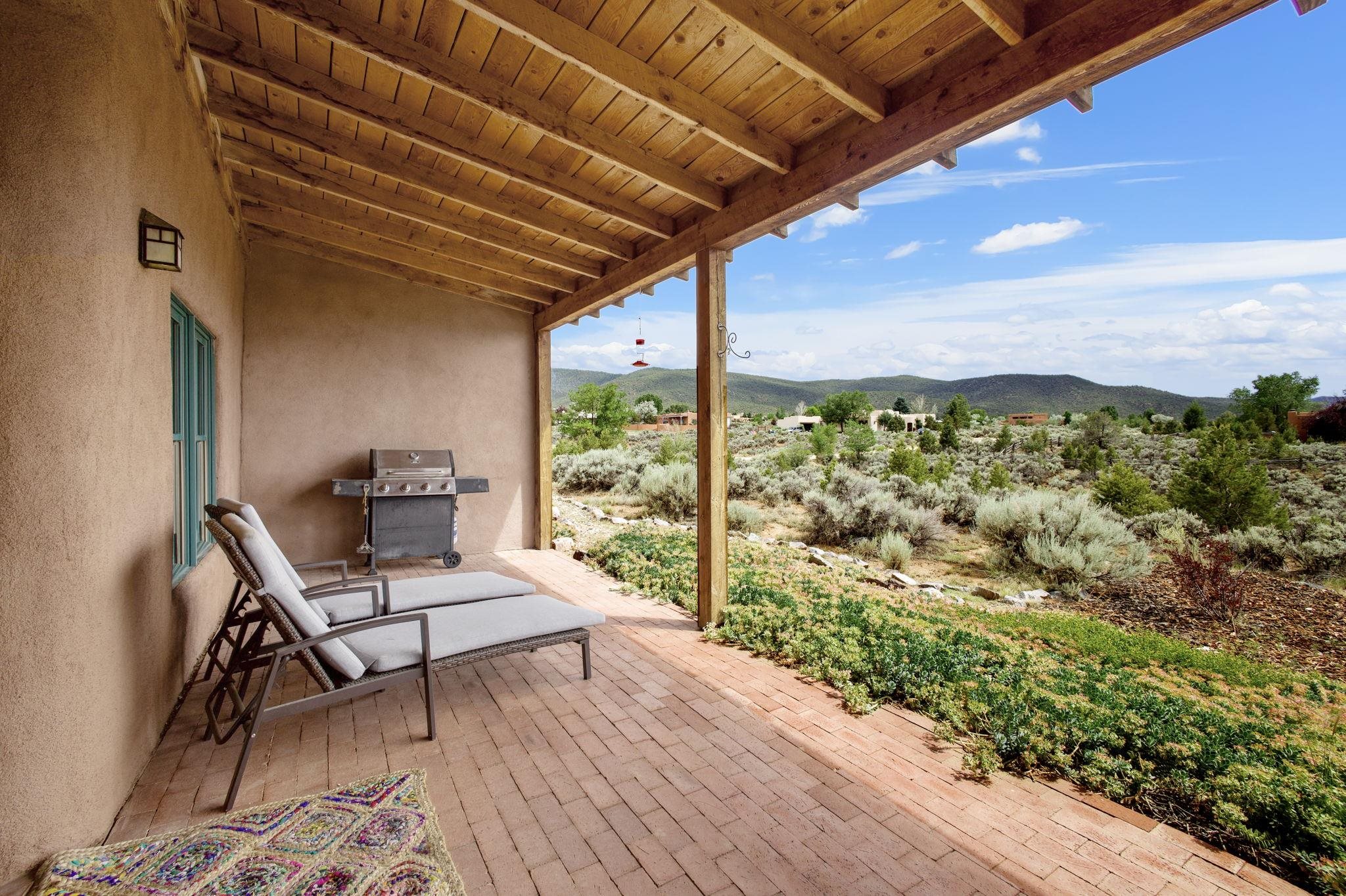 1345 Blumenschein St, Taos, New Mexico image 8