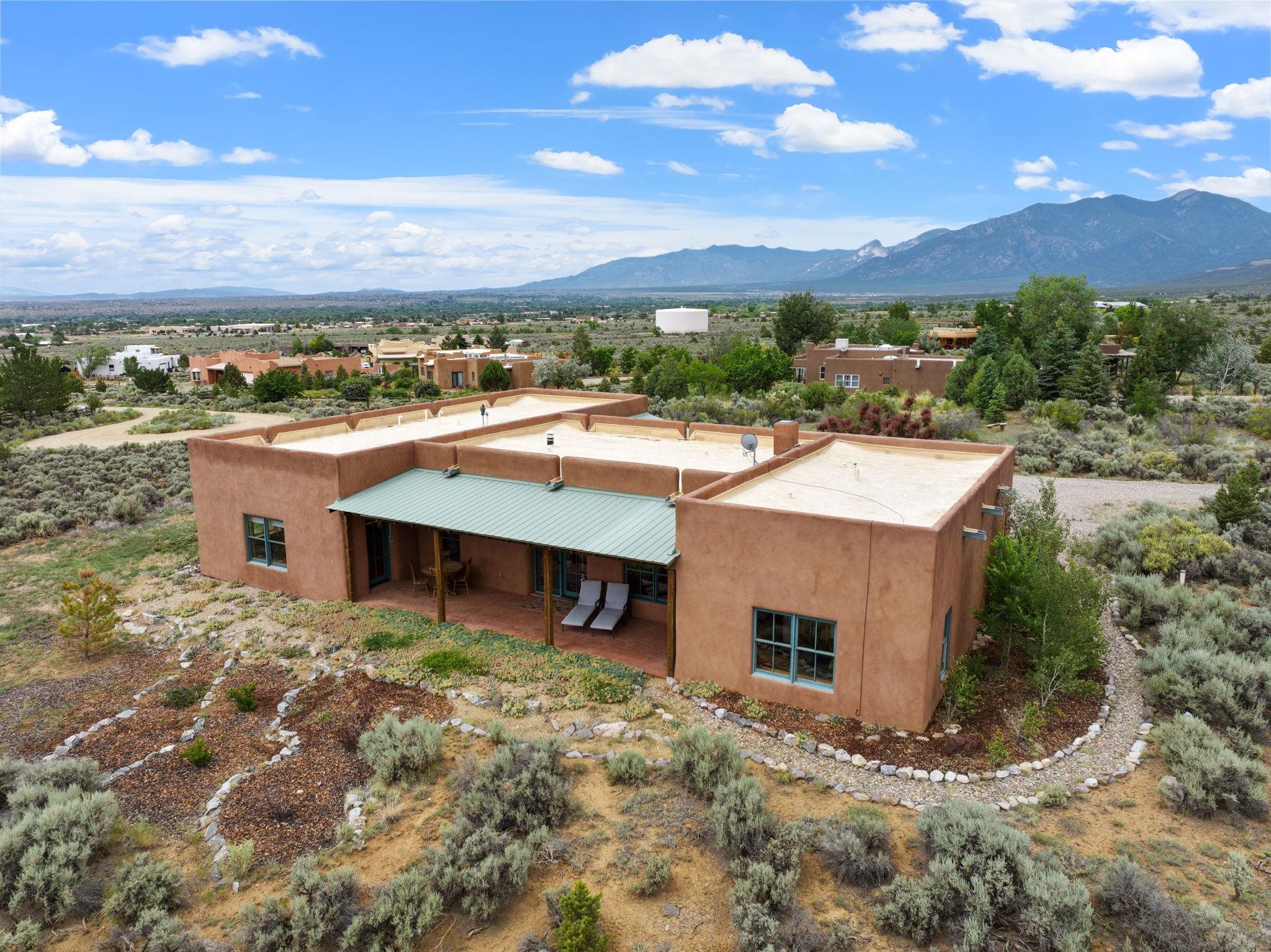 1345 Blumenschein St, Taos, New Mexico image 3