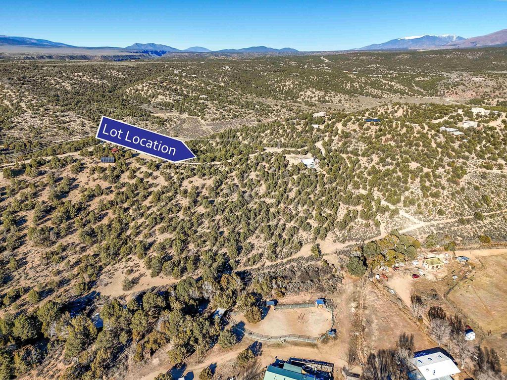Photo of Tres Lomas Road, Arroyo Hondo, NM 87513 (MLS # 114601)
