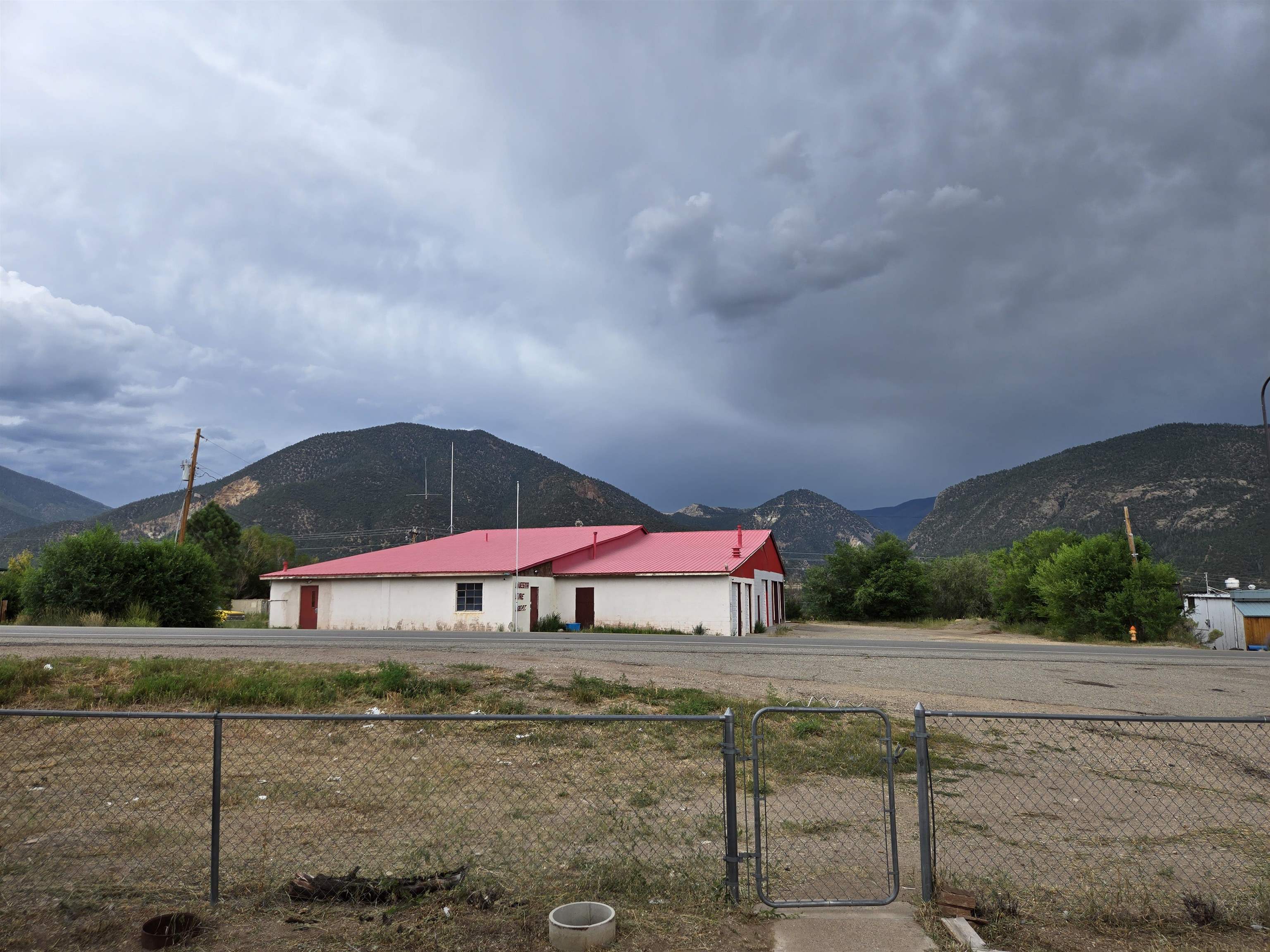 2462 Hwy 522, Questa, New Mexico image 3