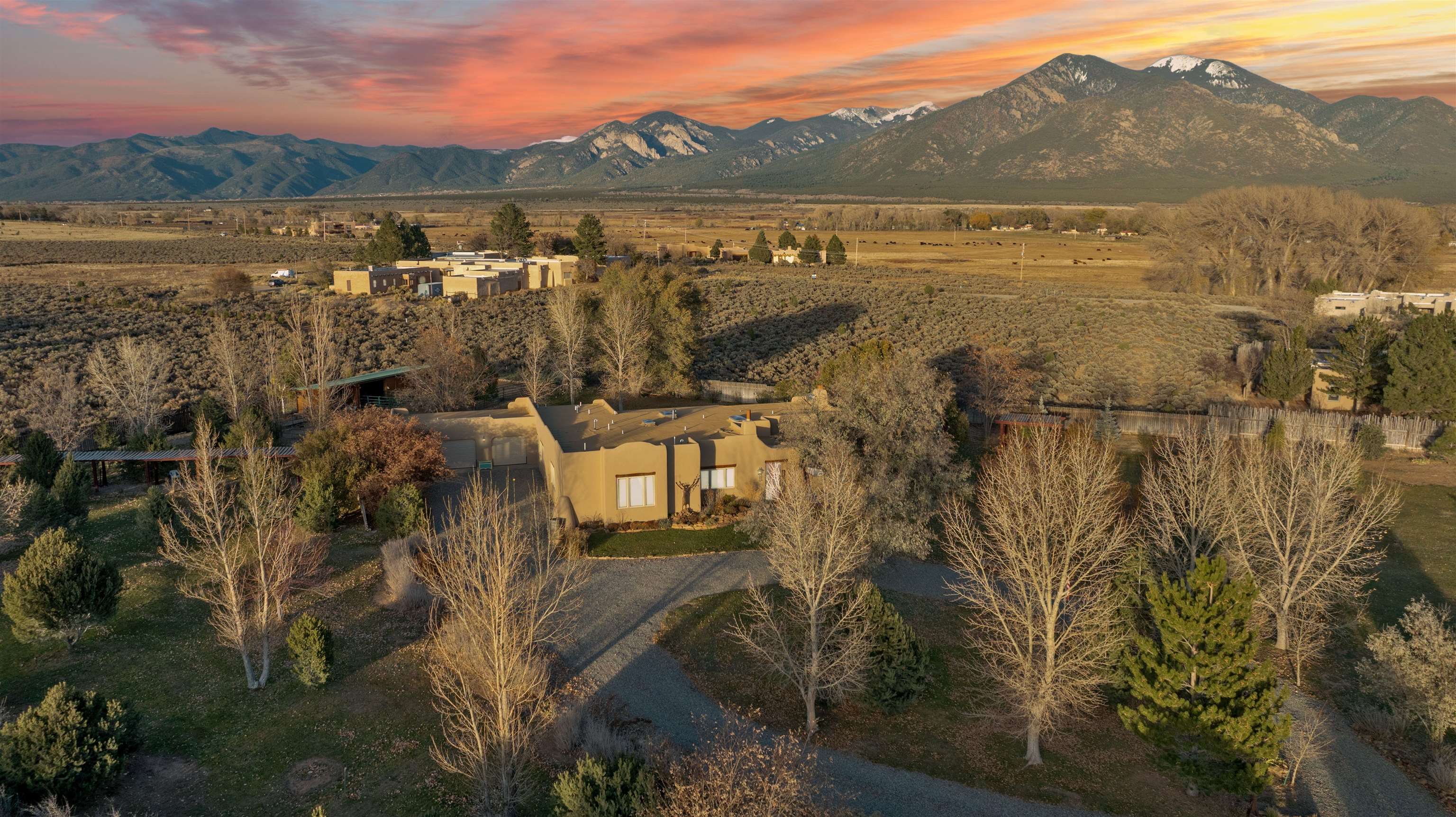 19 North Mesa Rd, El Prado, New Mexico image 1