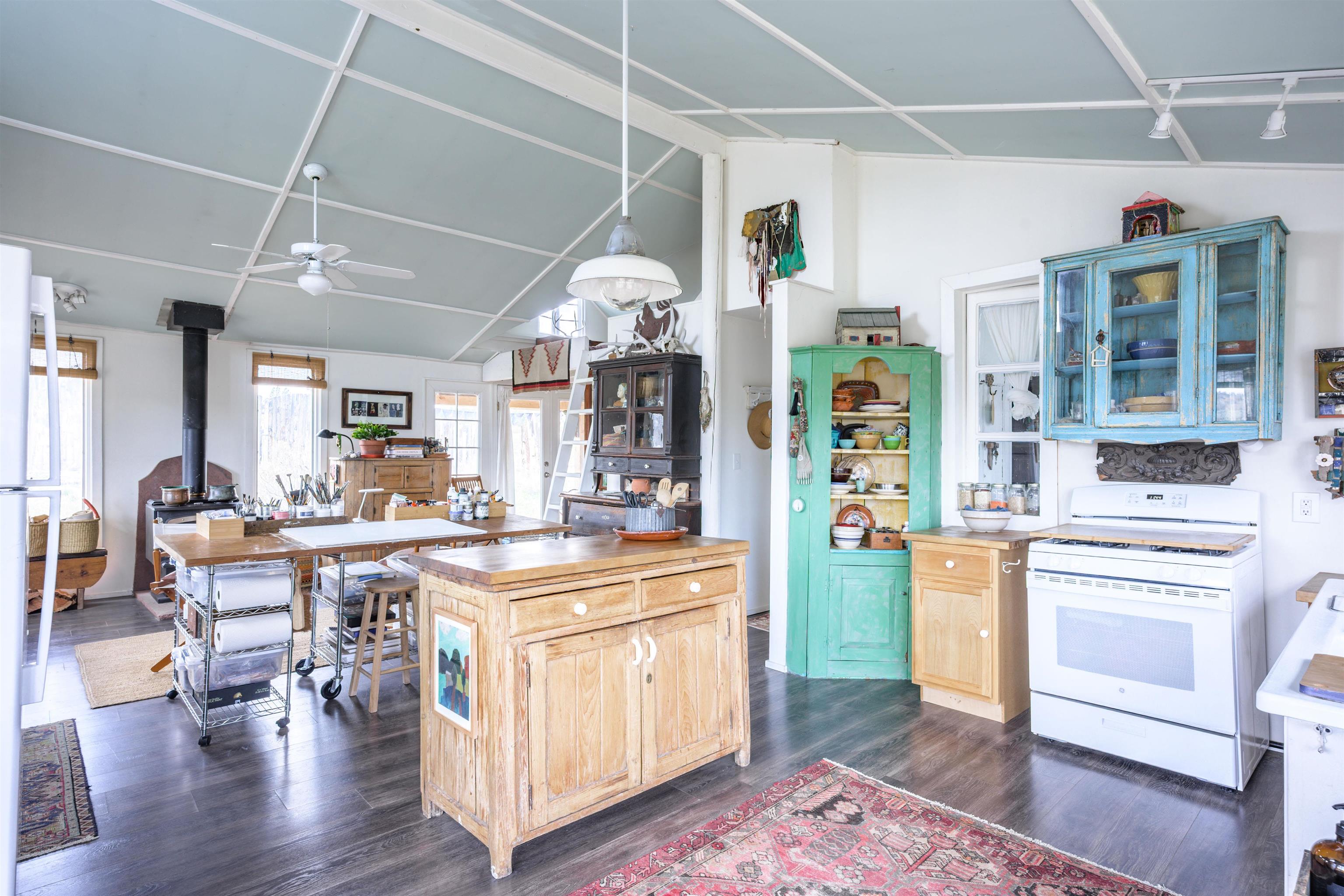 22308 Hwy 64, Taos, New Mexico image 5