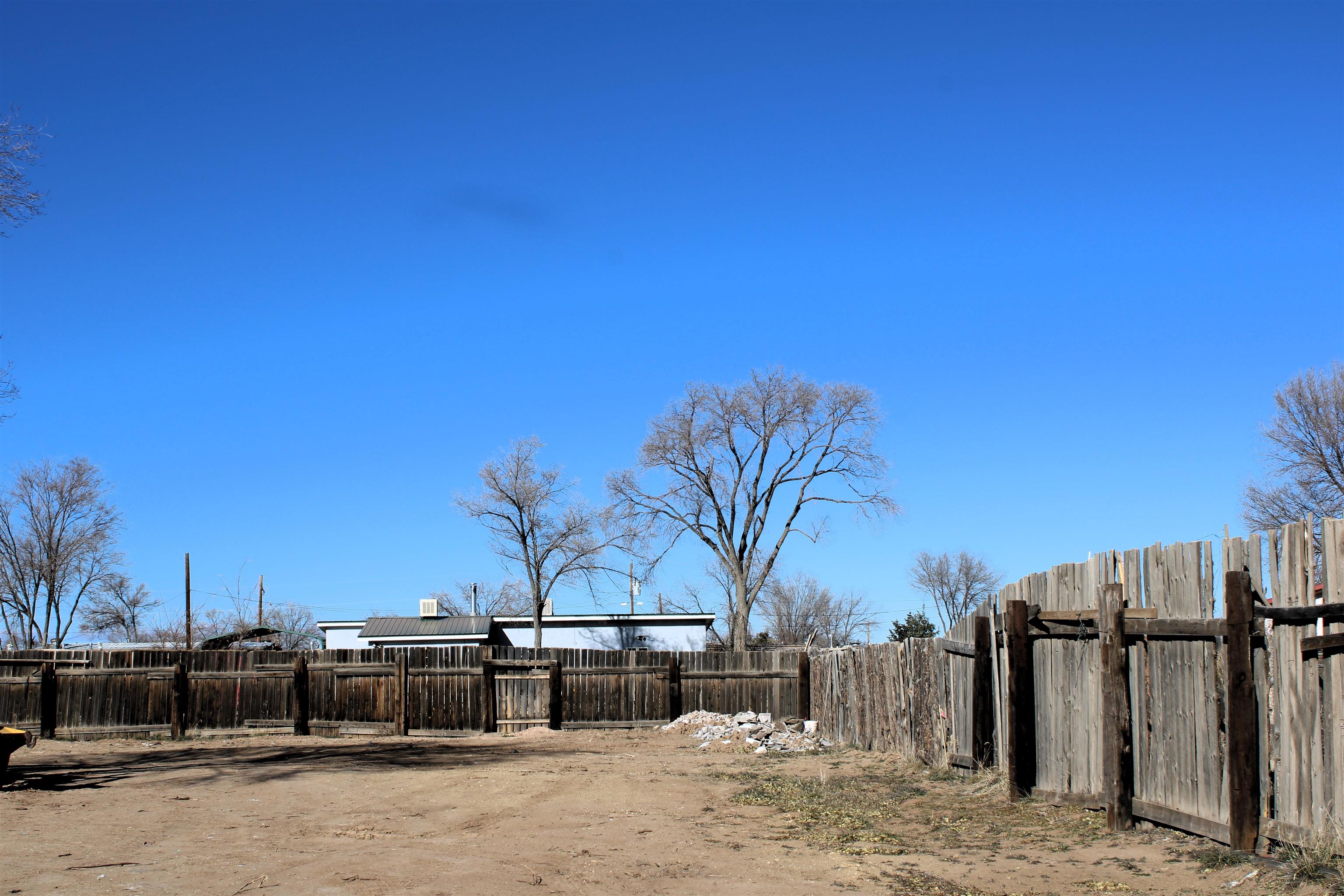 16 Medina Lane, Ranchos de Taos, New Mexico image 25