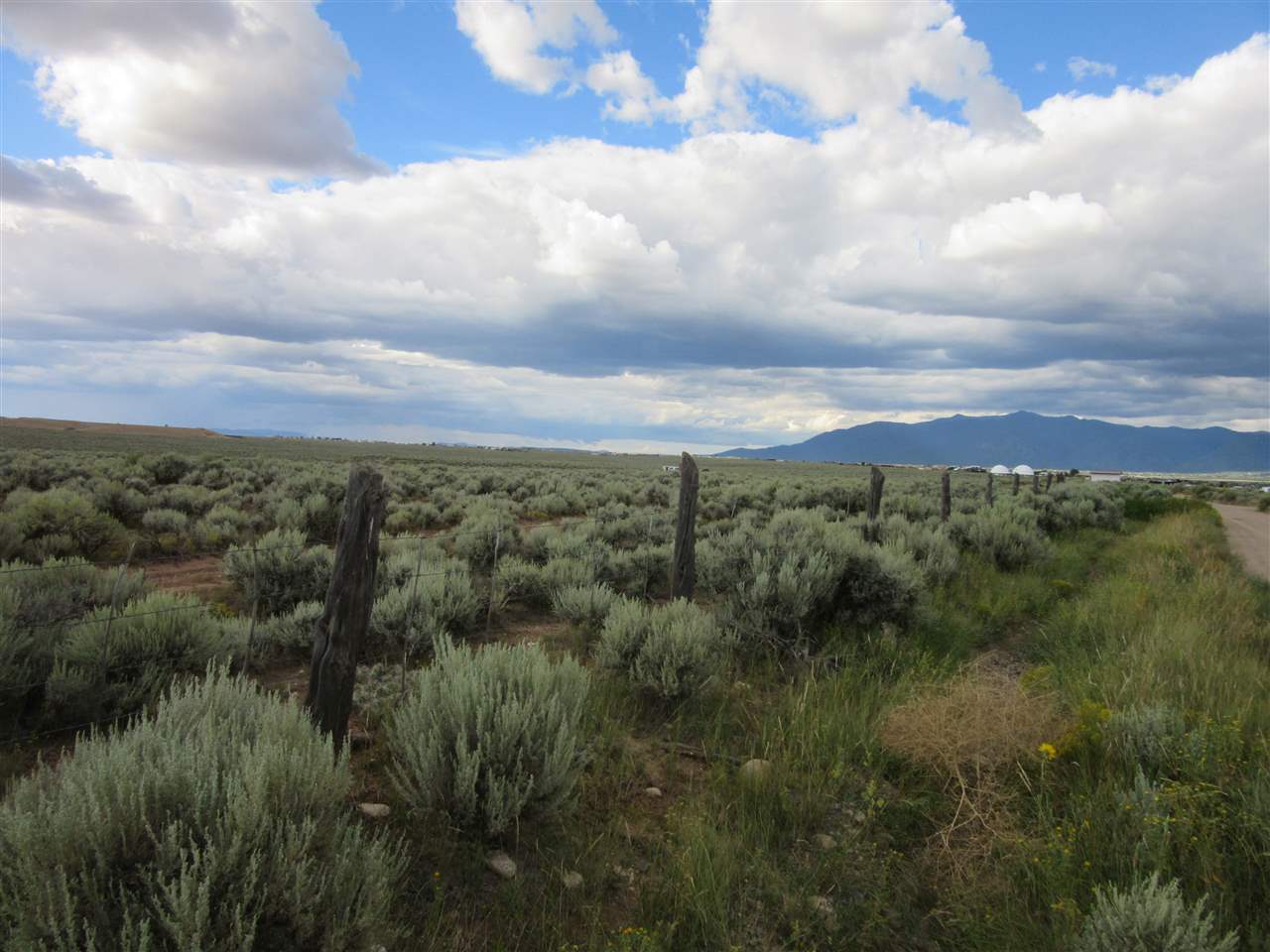 Camino Coyote, El Prado, New Mexico image 4