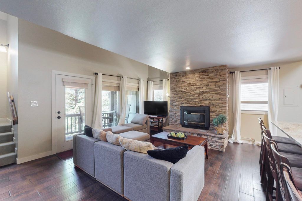 Photo of 65 Vail Ave B10 Ave #B-10, Angel Fire, NM 87710 (MLS # 113420)