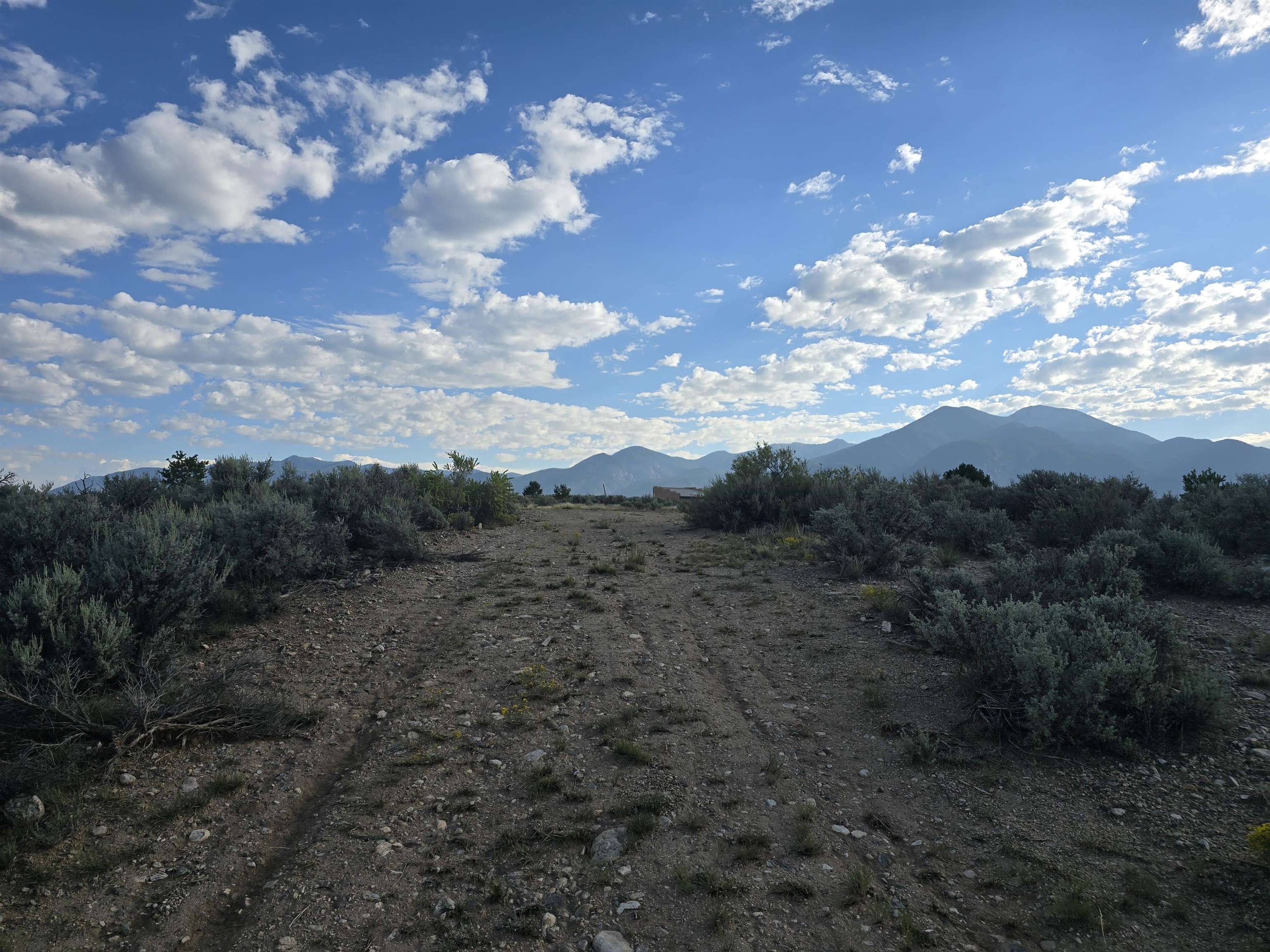 Mesa Vista Rd, El Prado, New Mexico image 2