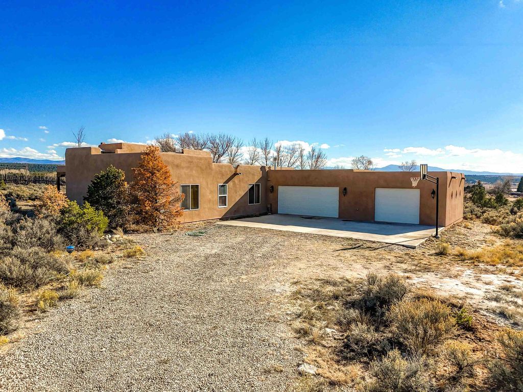 Photo of 133 Old State Hwy 3, Arroyo Hondo, NM 87513 (MLS # 114275)