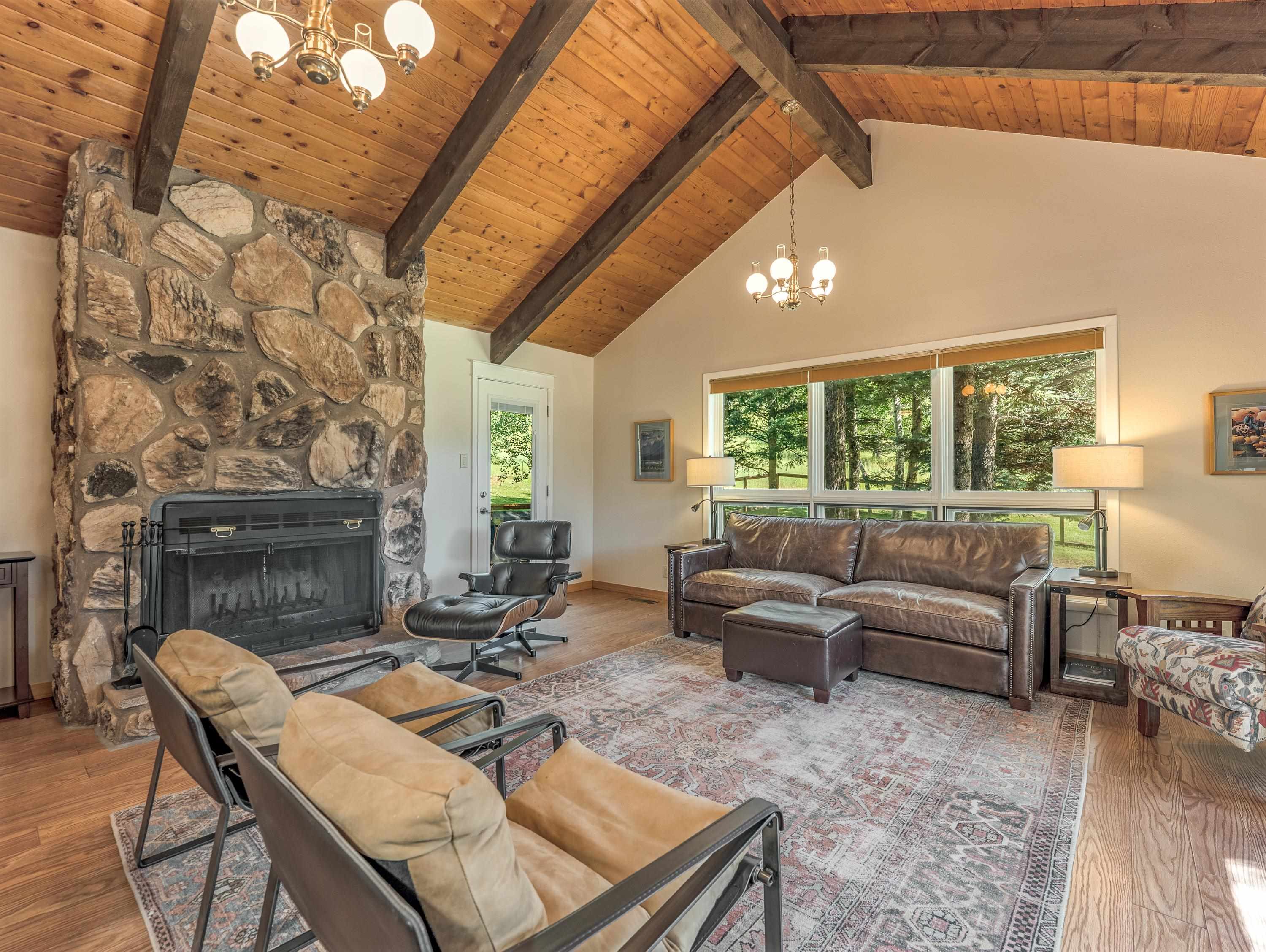 Angel Fire, New Mexico 87710, United States, 3 Bedrooms Bedrooms, ,2 BathroomsBathrooms,Residential,Pending,205881