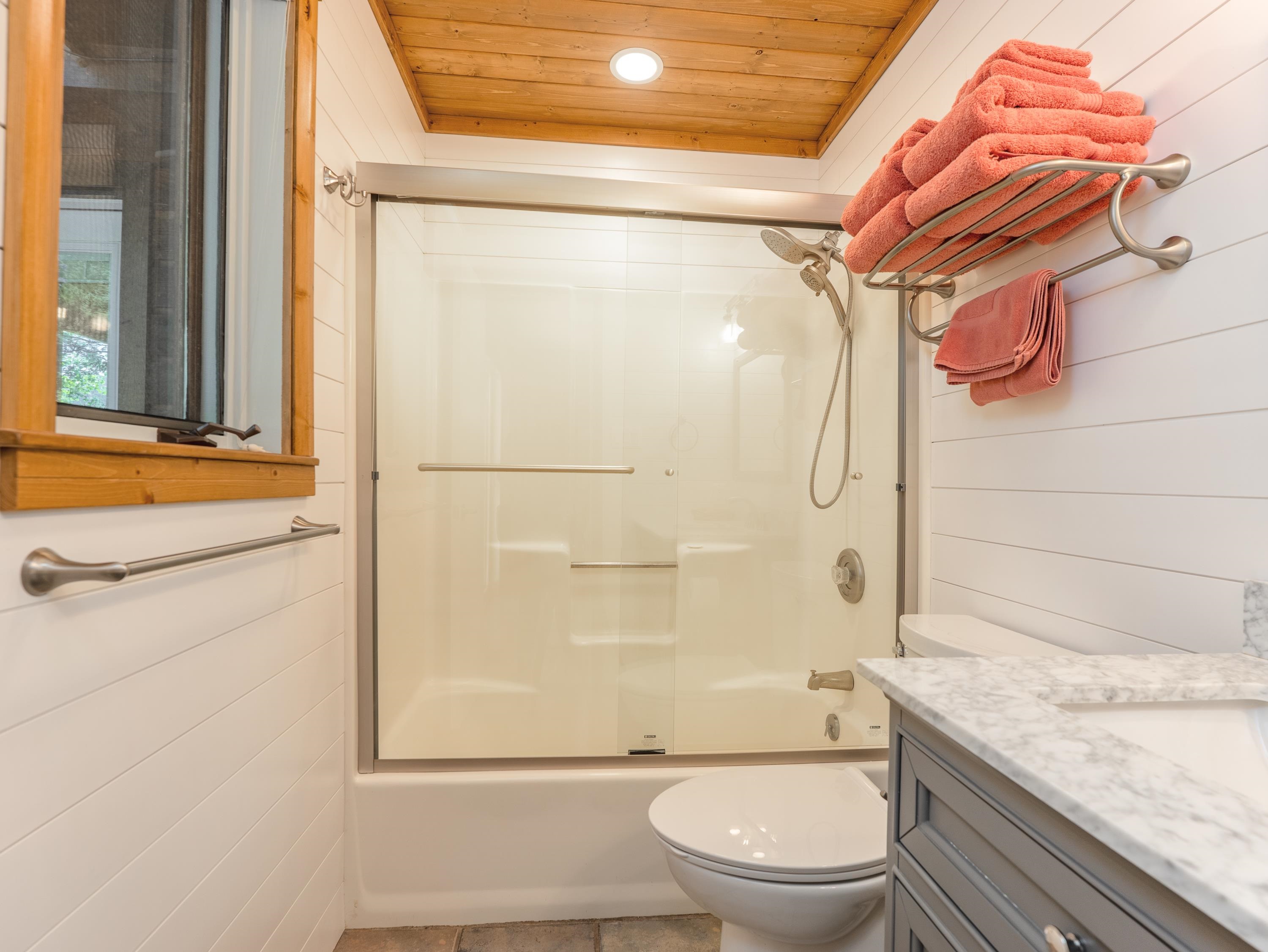 Angel Fire, New Mexico 87710, United States, 3 Bedrooms Bedrooms, ,2 BathroomsBathrooms,Residential,Pending,205881