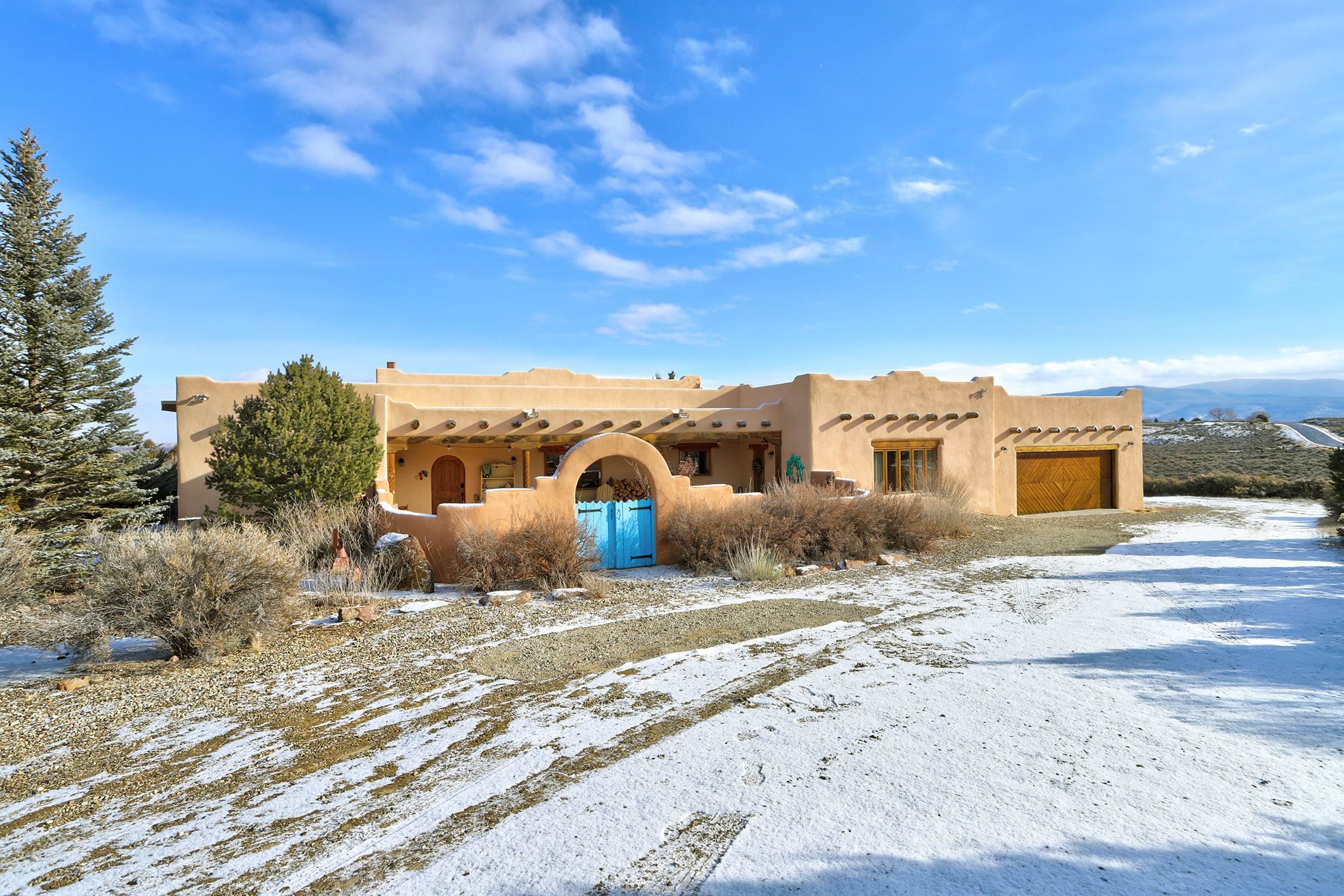 359 Los Cordovas Rd, Ranchos de Taos, New Mexico image 13