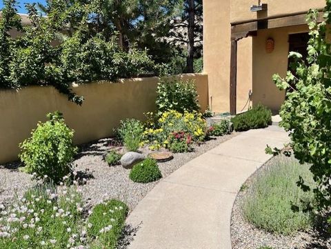 Photo of 106 Vista Lane, Taos, NM 87571 (MLS # 113563)