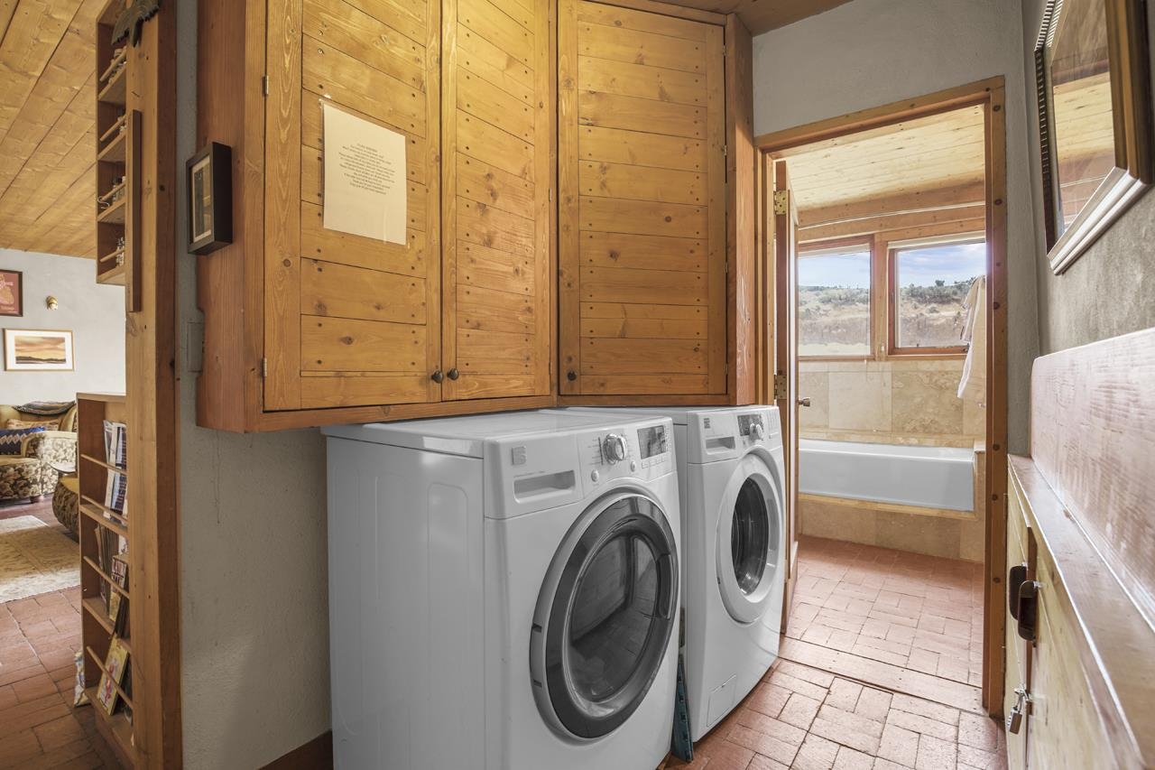 13 South Lemuria Rd, Tres Piedras, New Mexico image 8