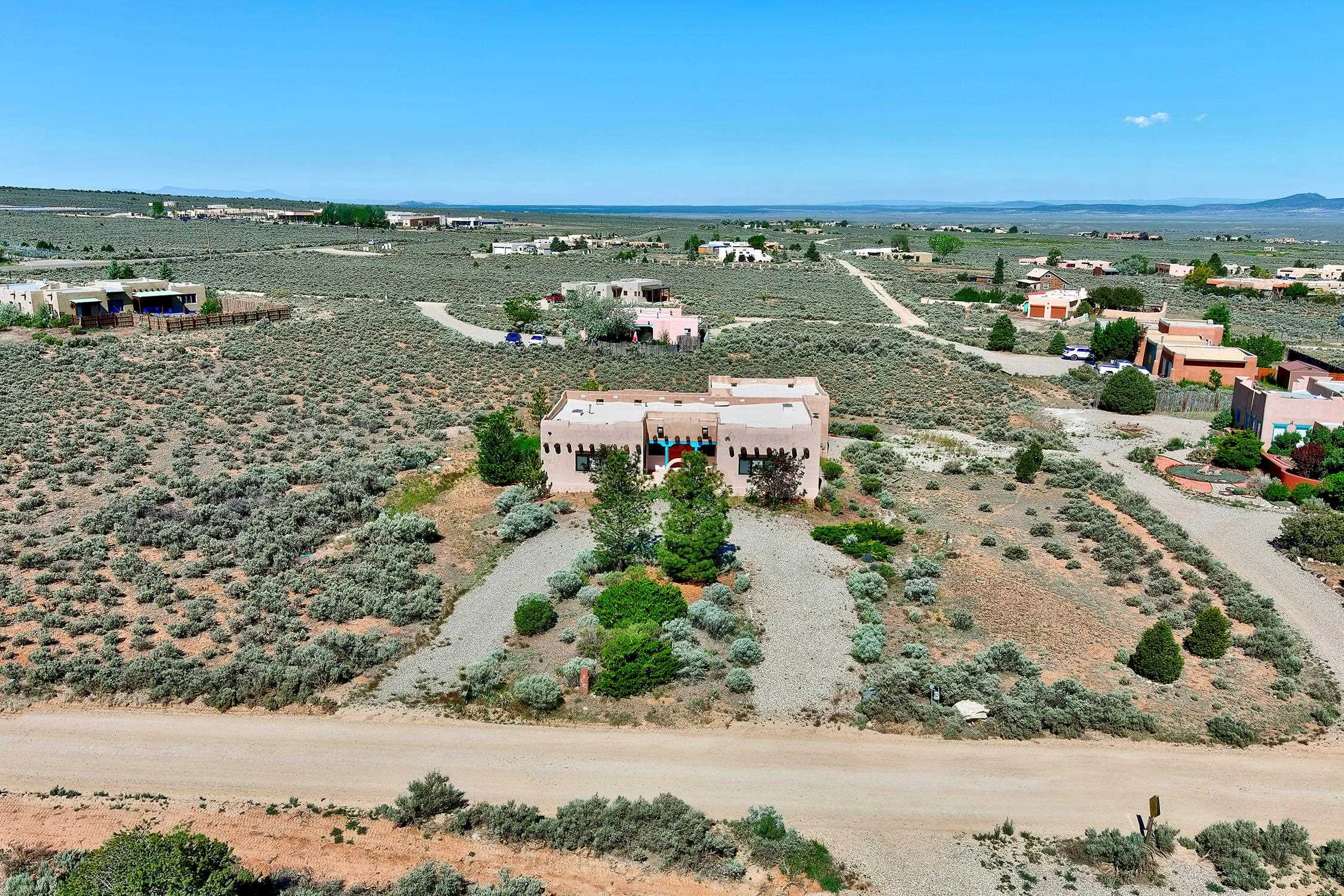 10 Camino De Los Arroyos, Ranchos de Taos, New Mexico image 31