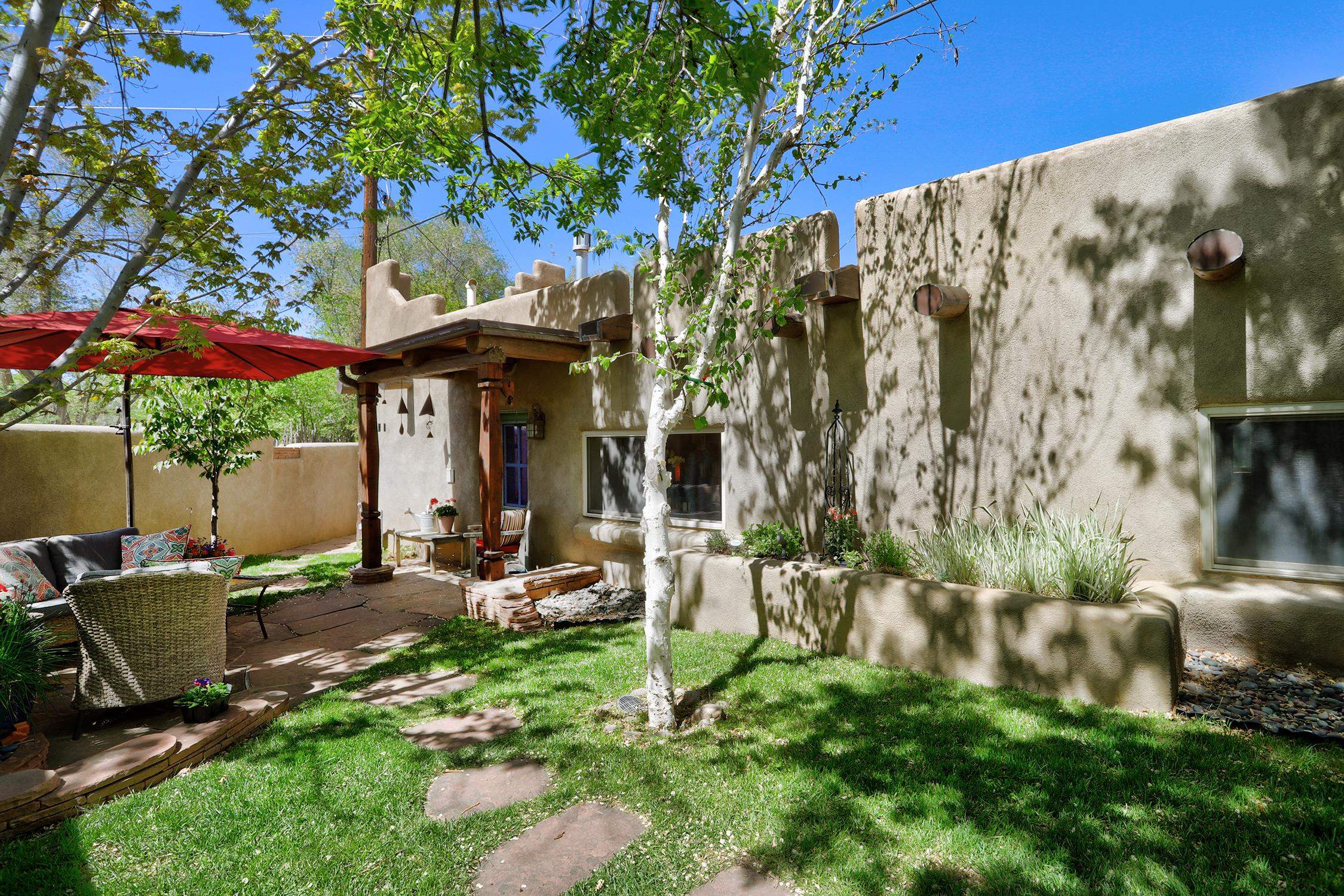 226 Morada Ln, Taos, New Mexico image 20