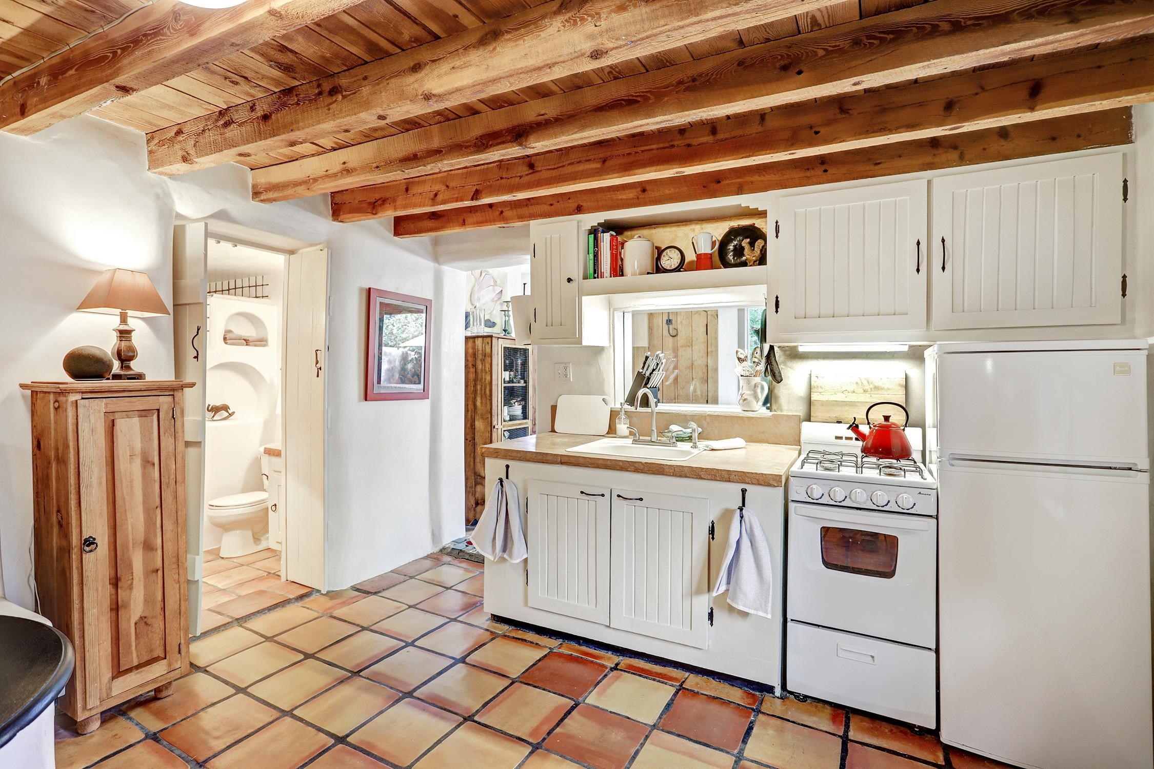 226 Morada Ln, Taos, New Mexico image 8