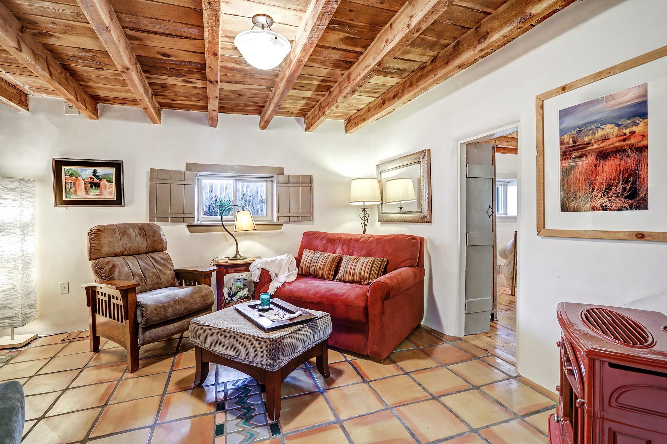 226 Morada Ln, Taos, New Mexico image 4