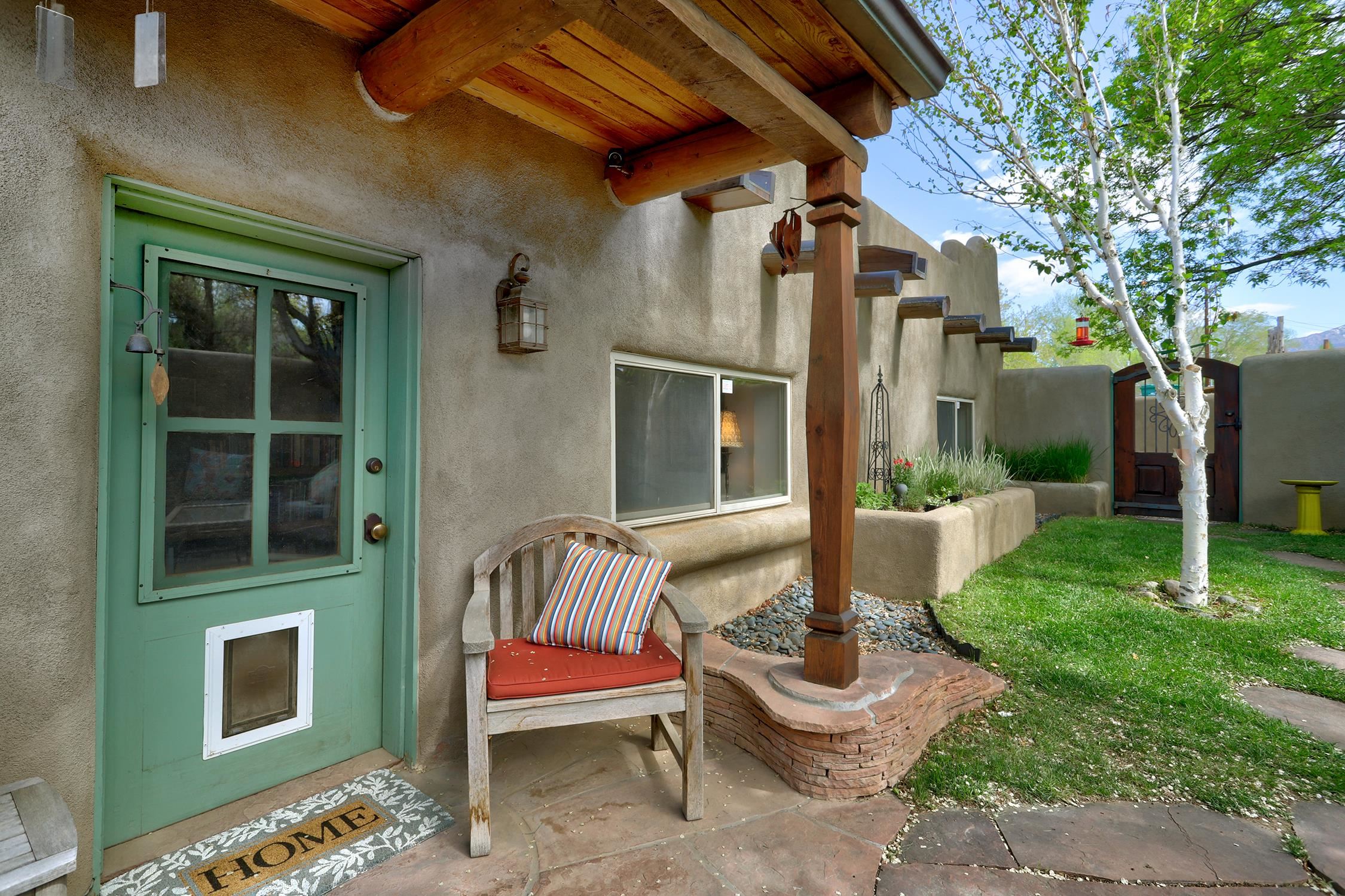 226 Morada Ln, Taos, New Mexico image 1