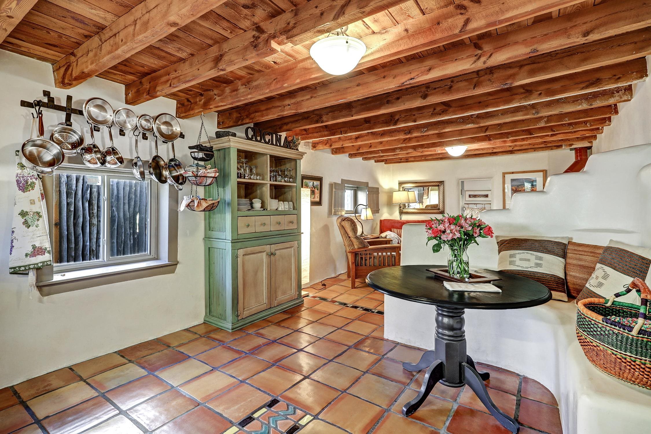226 Morada Ln, Taos, New Mexico image 9