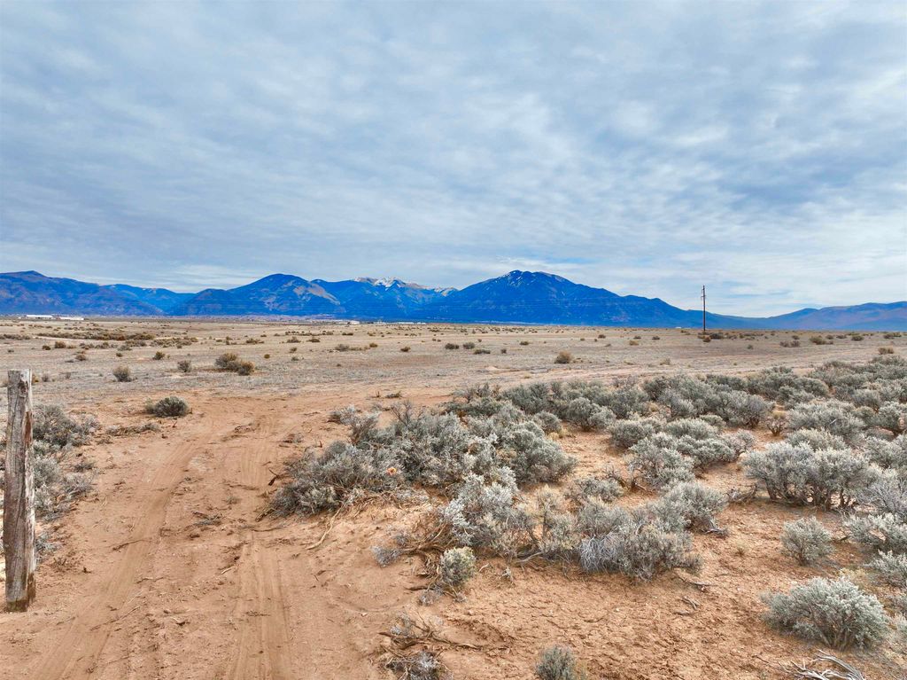 Photo of TBD Darlene Road, El Prado, NM 87529 (MLS # 114364)