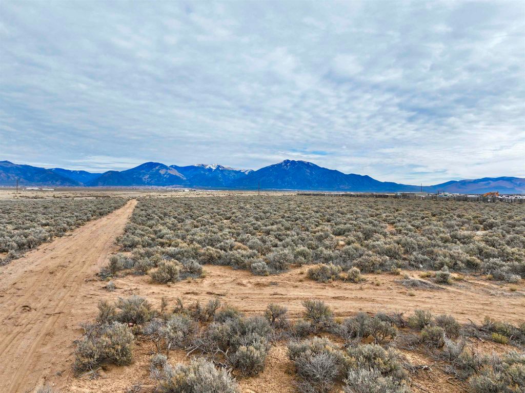 Photo of TBD Darlene Road, El Prado, NM 87529 (MLS # 114364)