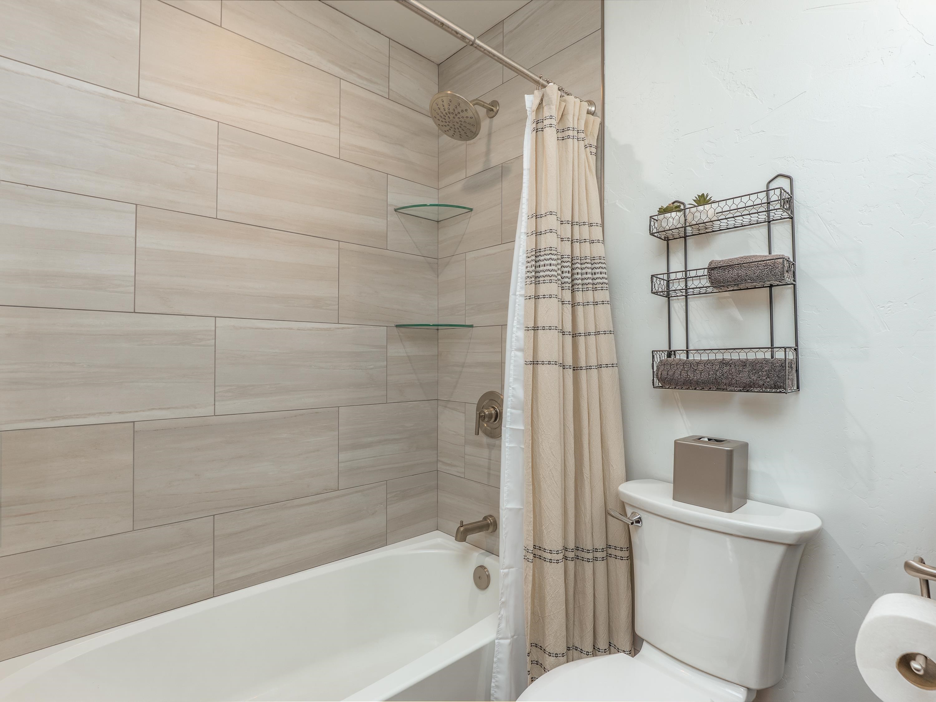 Angel Fire, New Mexico 87710, United States, 4 Bedrooms Bedrooms, ,5 BathroomsBathrooms,Residential,Active,186886