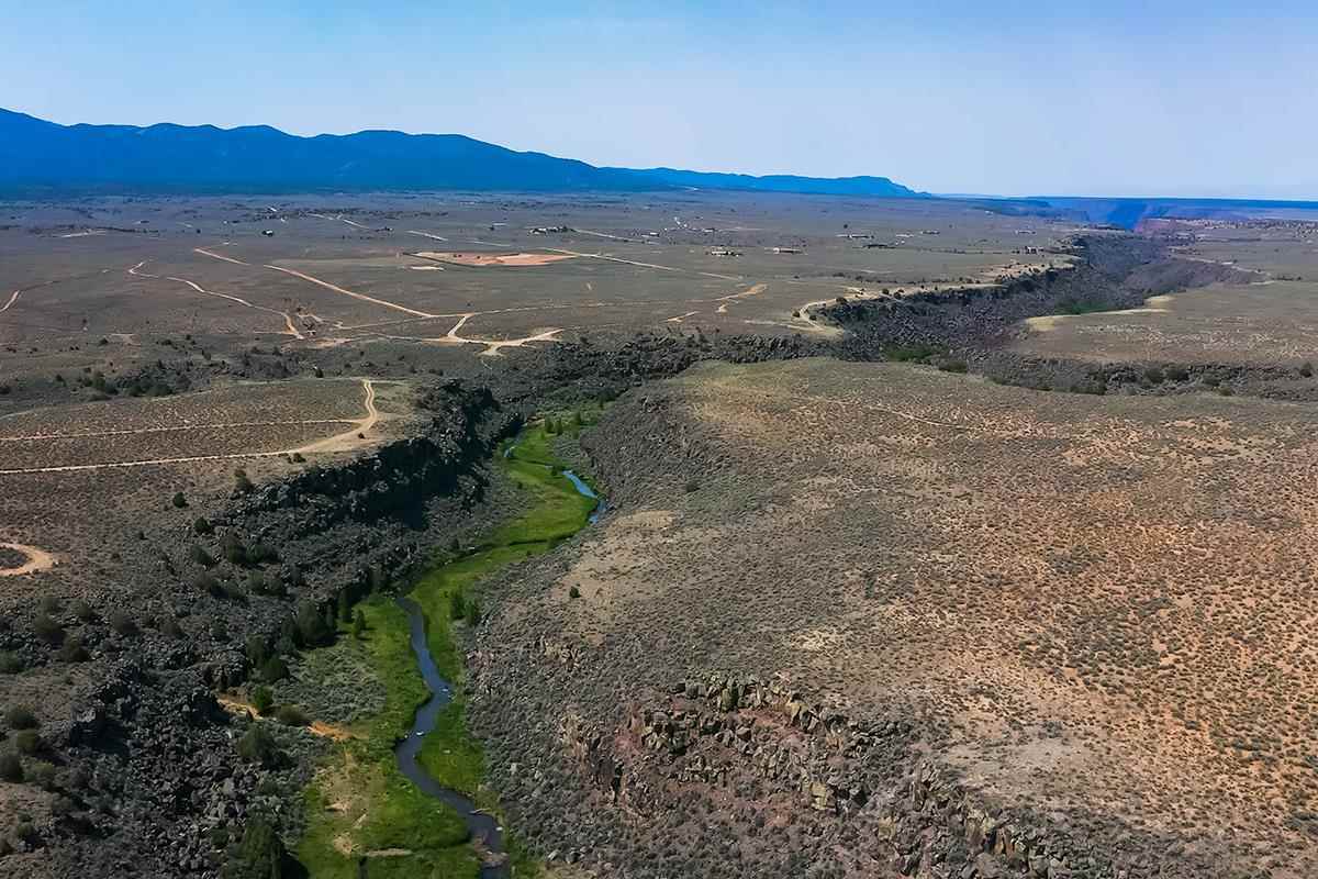 Riverbend Road, Ranchos de Taos, New Mexico image 15