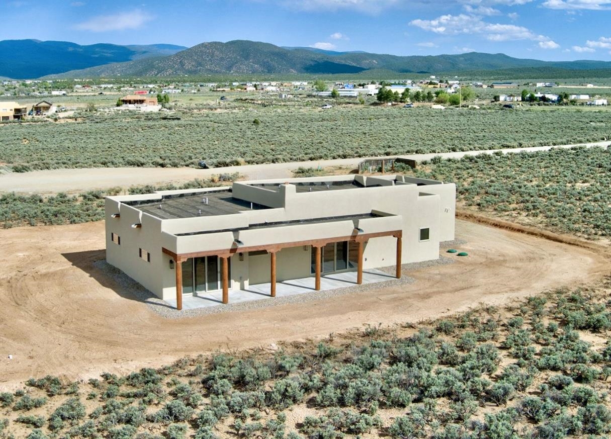 15 Taos Vista, Ranchos de Taos, New Mexico image 2