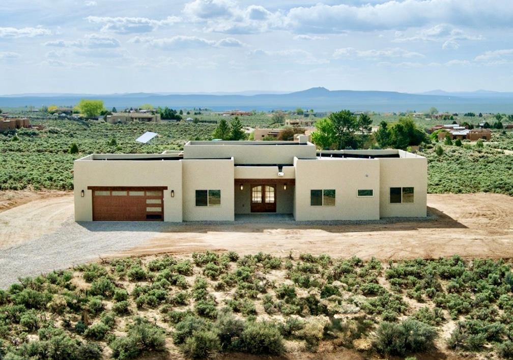15 Taos Vista, Ranchos de Taos, New Mexico image 1