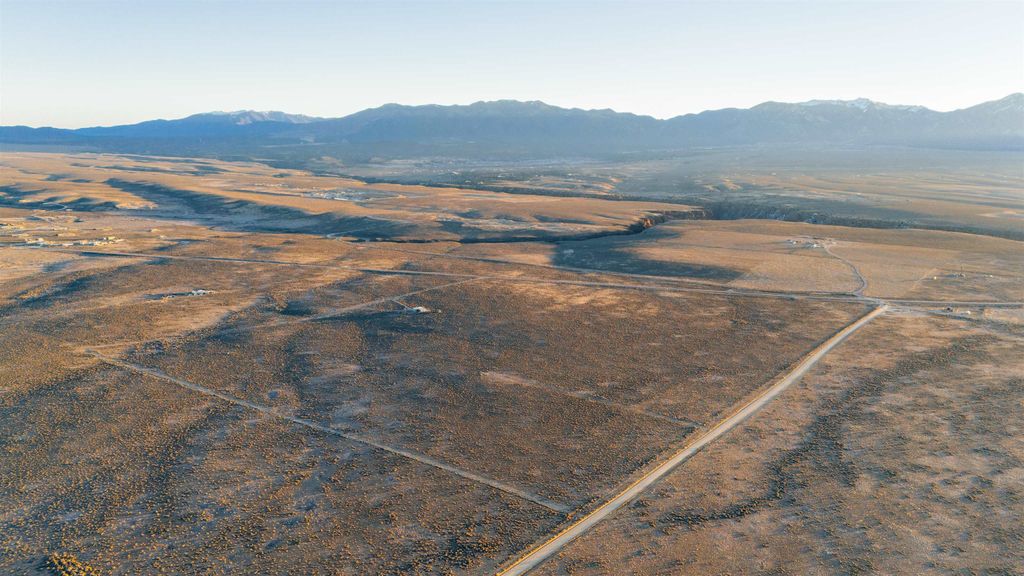 Photo of Tract D2 Off HWY 64 West, Taos, NM 87571 (MLS # 114385)