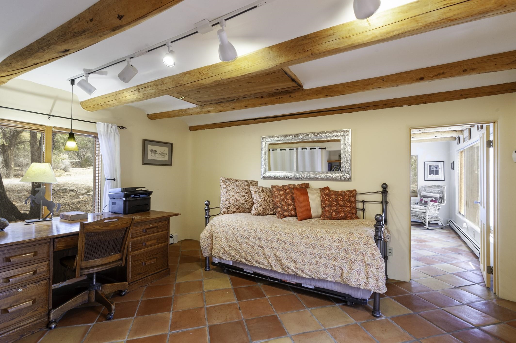635 Don Nicolas Road, Taos, New Mexico image 23