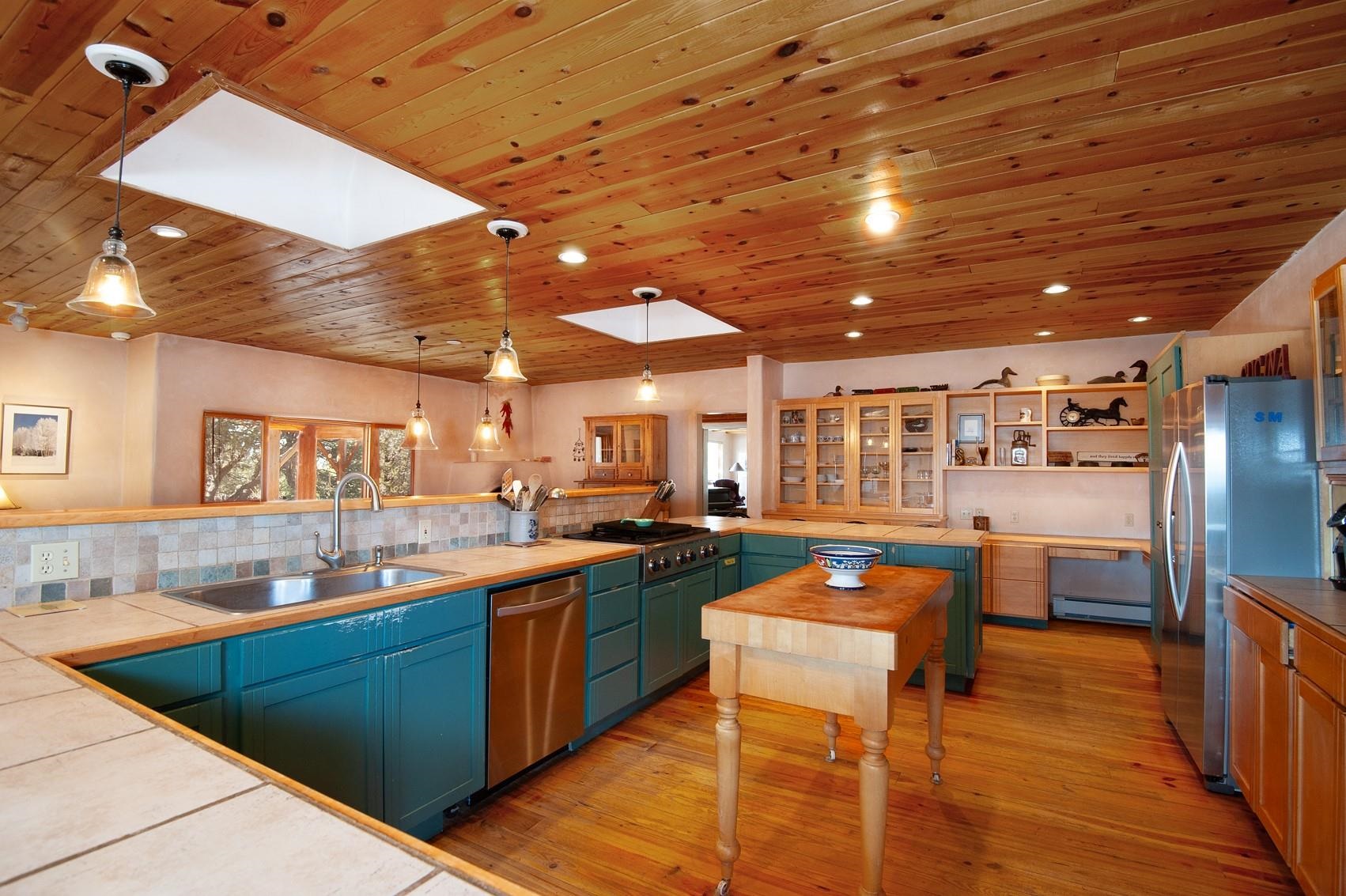 635 Don Nicolas Road, Taos, New Mexico image 10