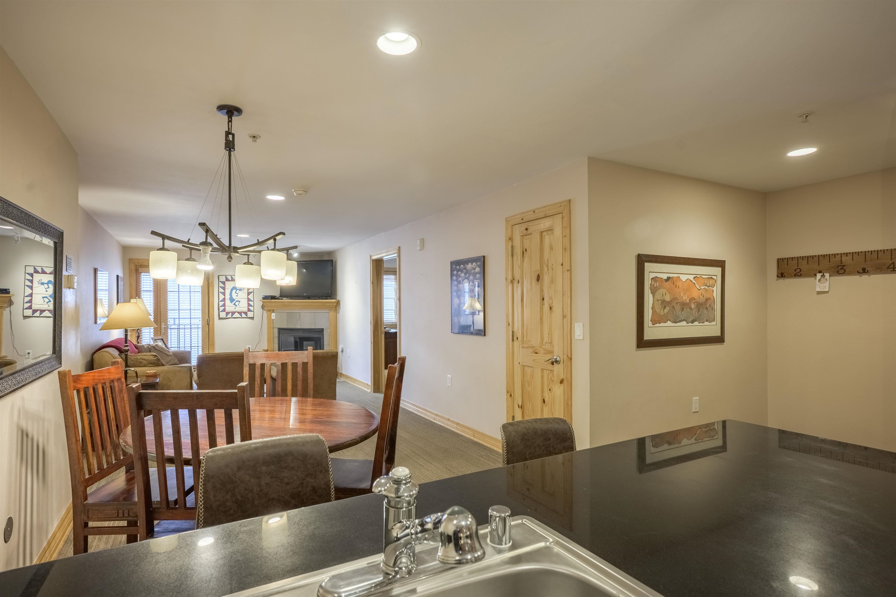110 Sutton Place Drive #409, Taos Ski Valley, New Mexico image 14