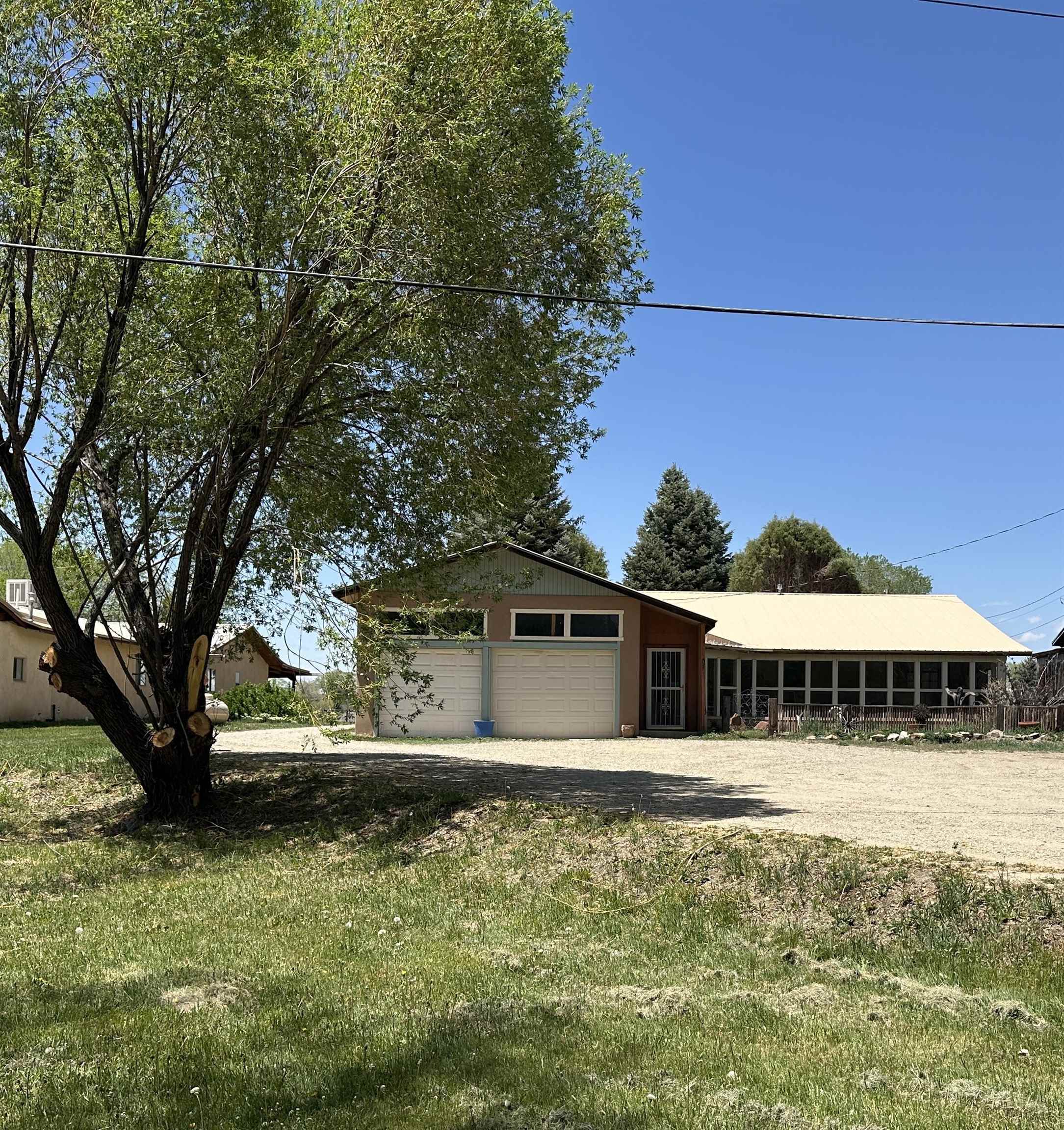 310 Rio Lucero Road, El Prado, New Mexico image 2