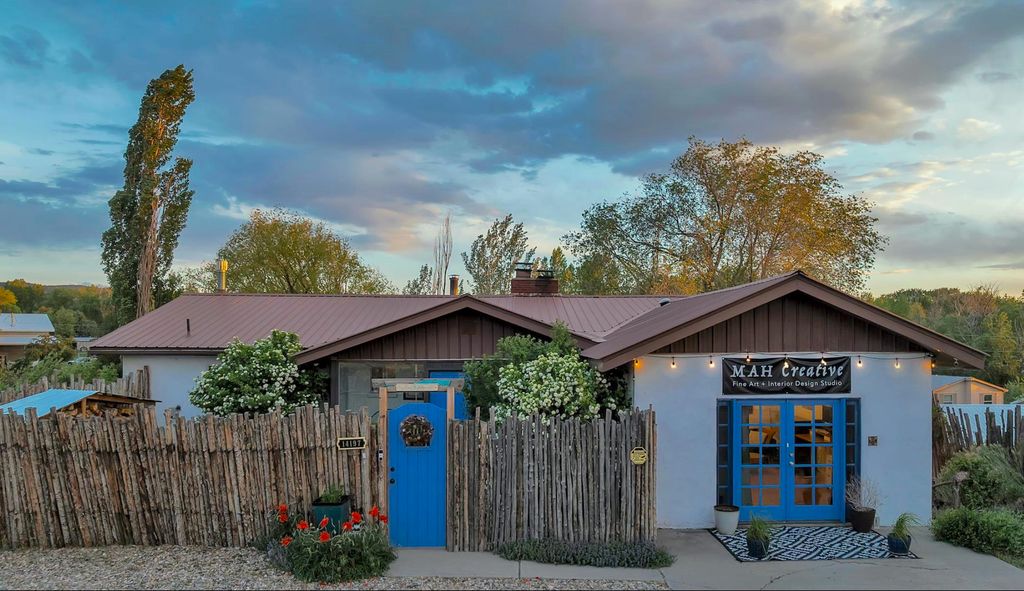 Photo of 14197 Sr 75, Penasco, NM 87553 (MLS # 114585)