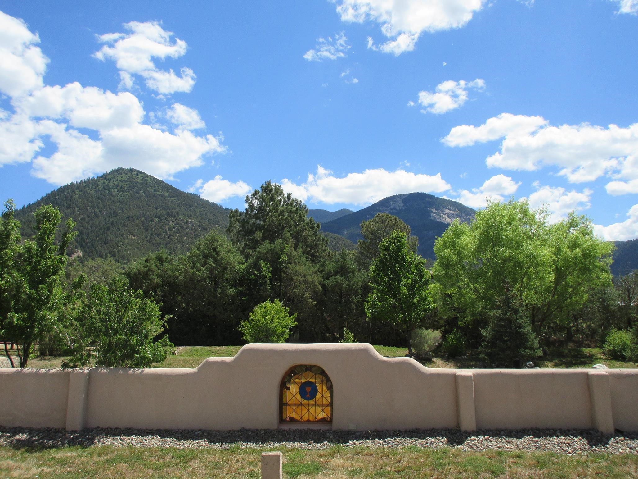 8 Juan Martinez Road, Arroyo Seco, New Mexico image 4