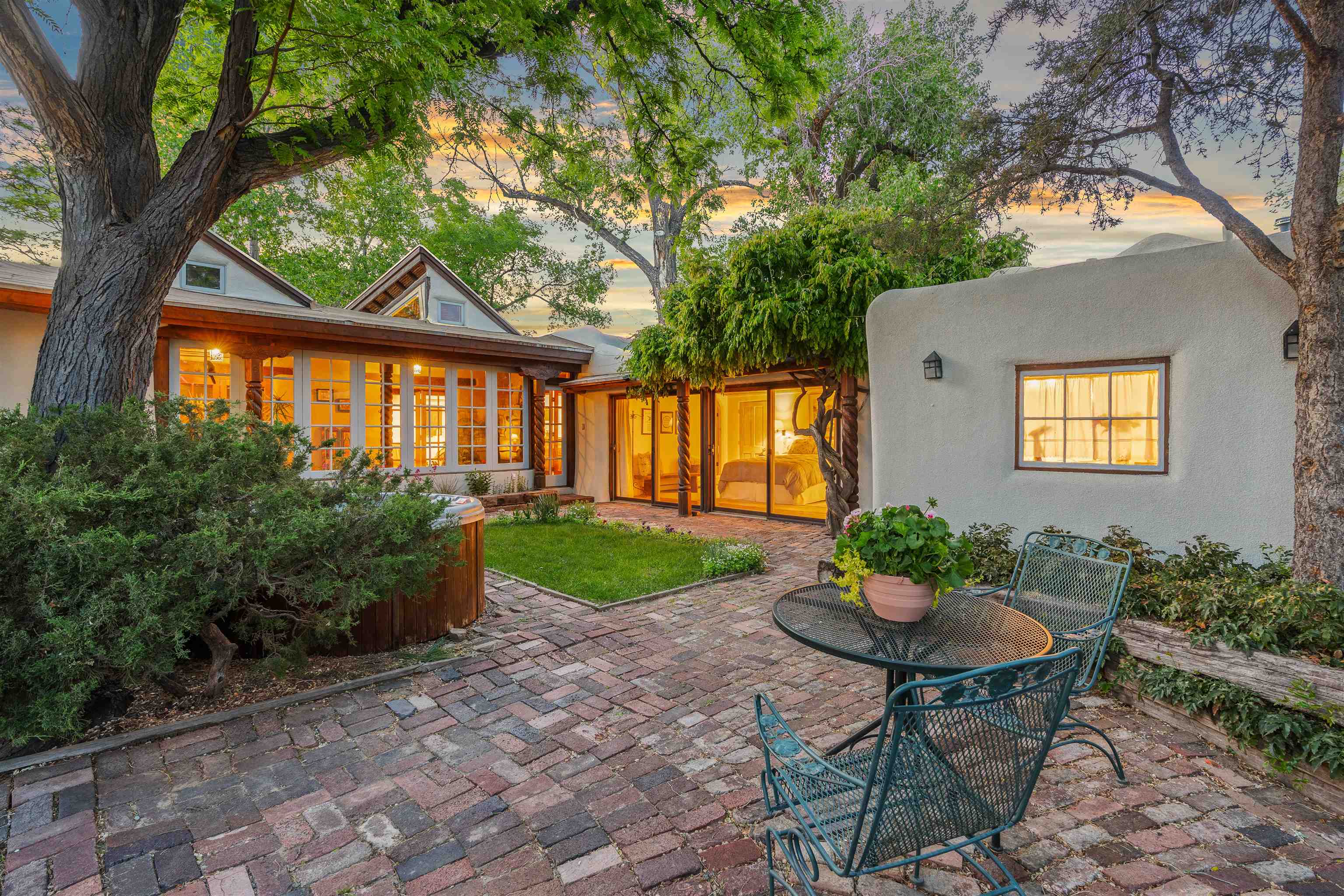 115 Quesnel St, Taos, New Mexico image 38