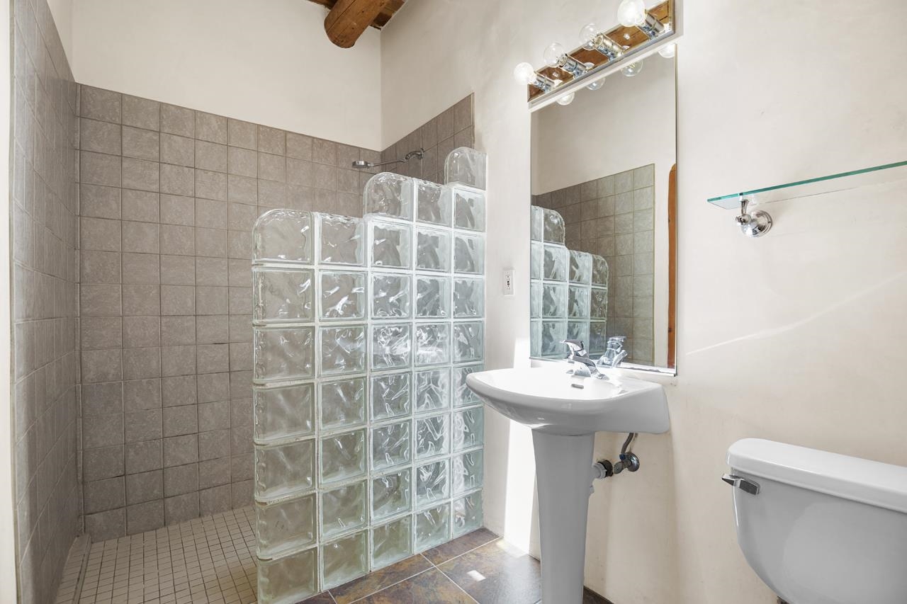 404 Dolan Street Unit D St #D, Taos, New Mexico image 13