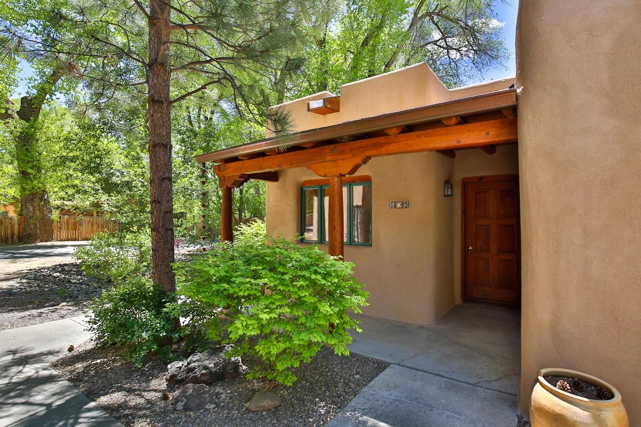 404 Dolan Street Unit D St #D, Taos, New Mexico image 2