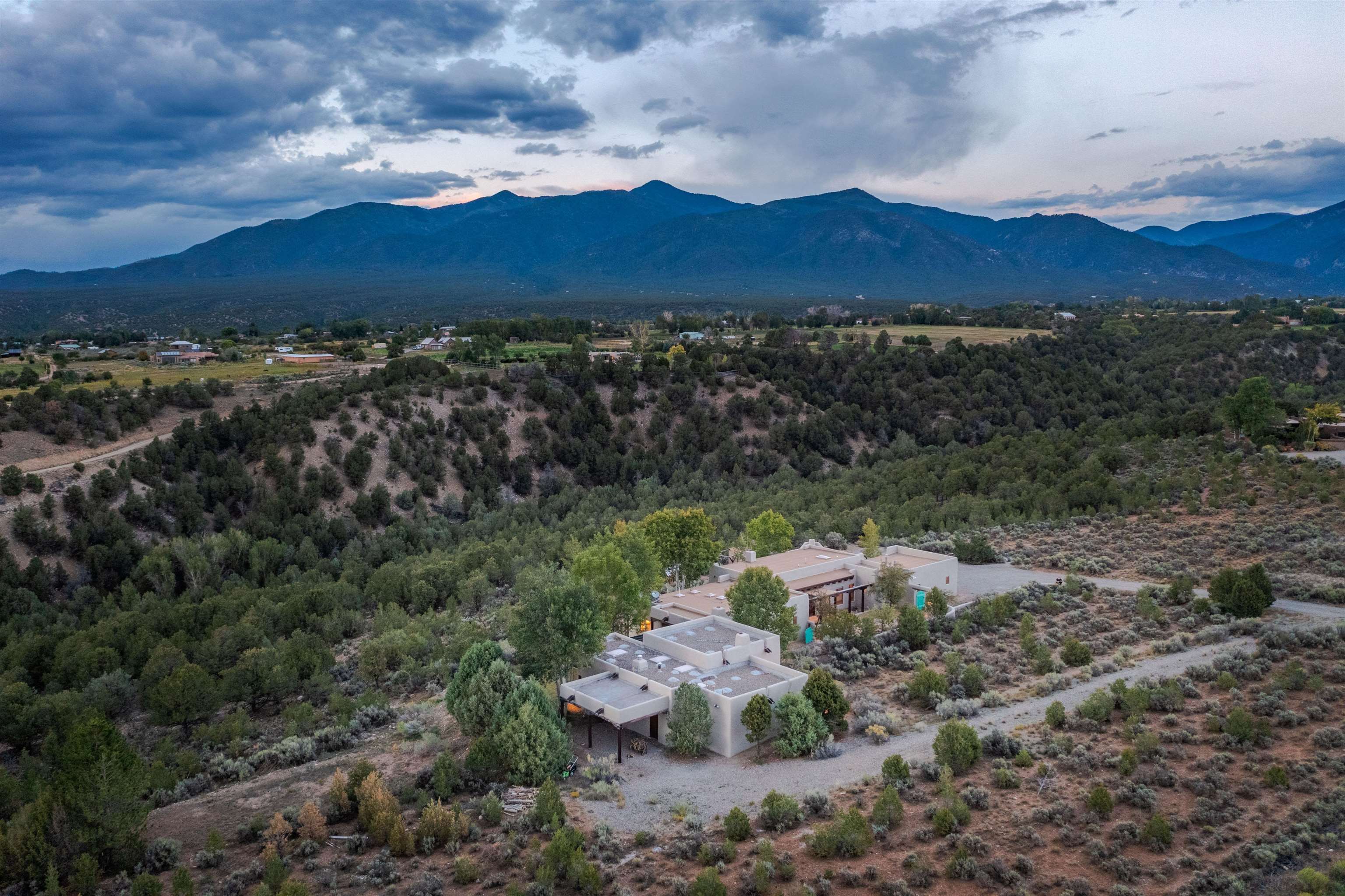 265 Hondo Seco Road, Arroyo Seco, New Mexico image 47