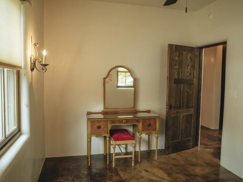305 Devargas Lane, Taos, New Mexico image 42