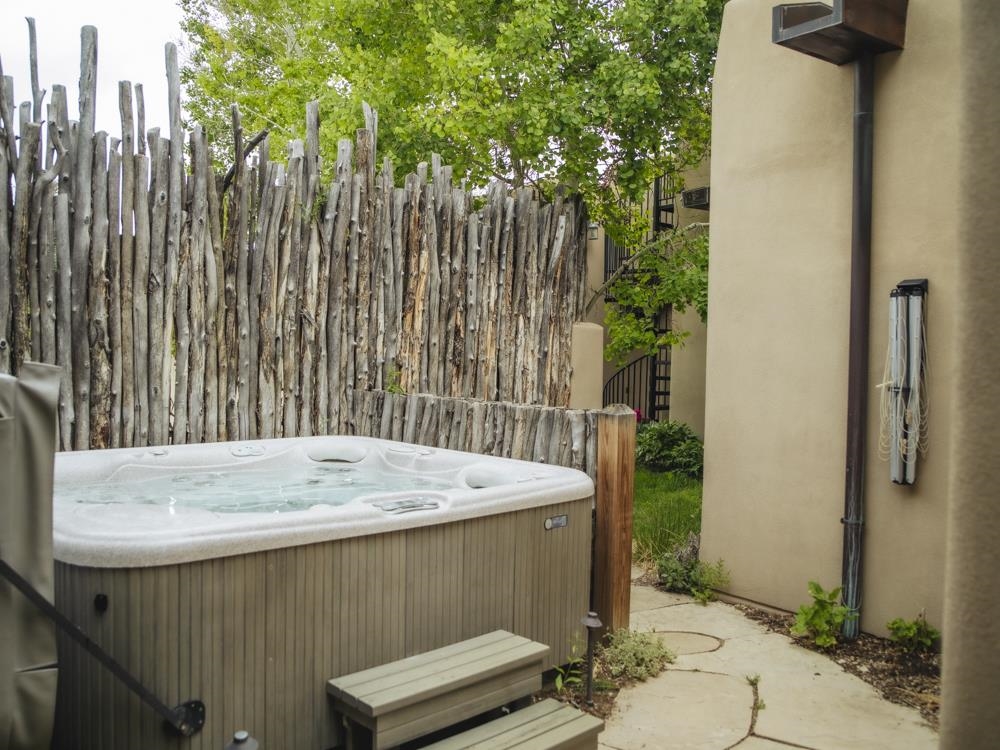 305 Devargas Lane, Taos, New Mexico image 47