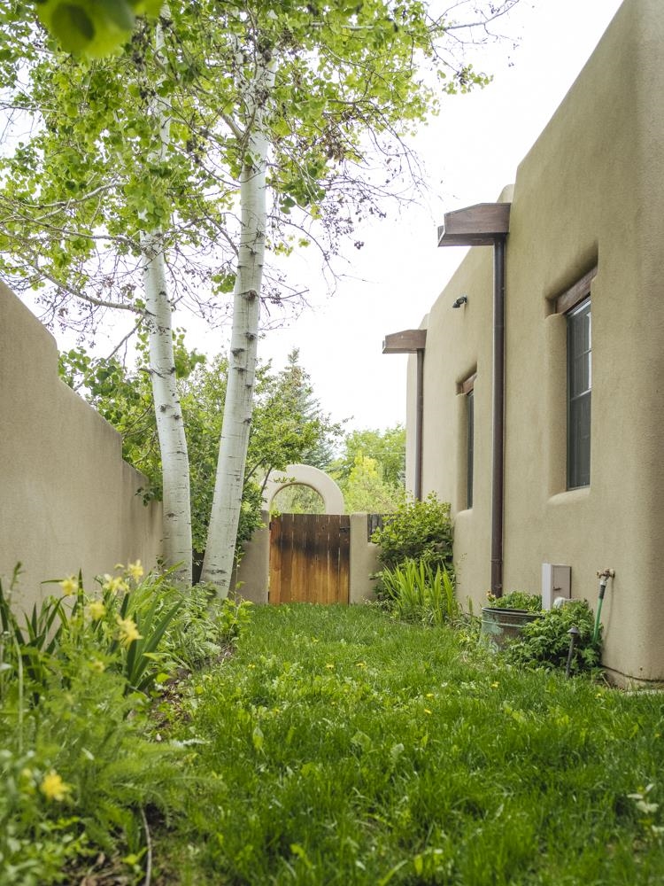 305 Devargas Lane, Taos, New Mexico image 48