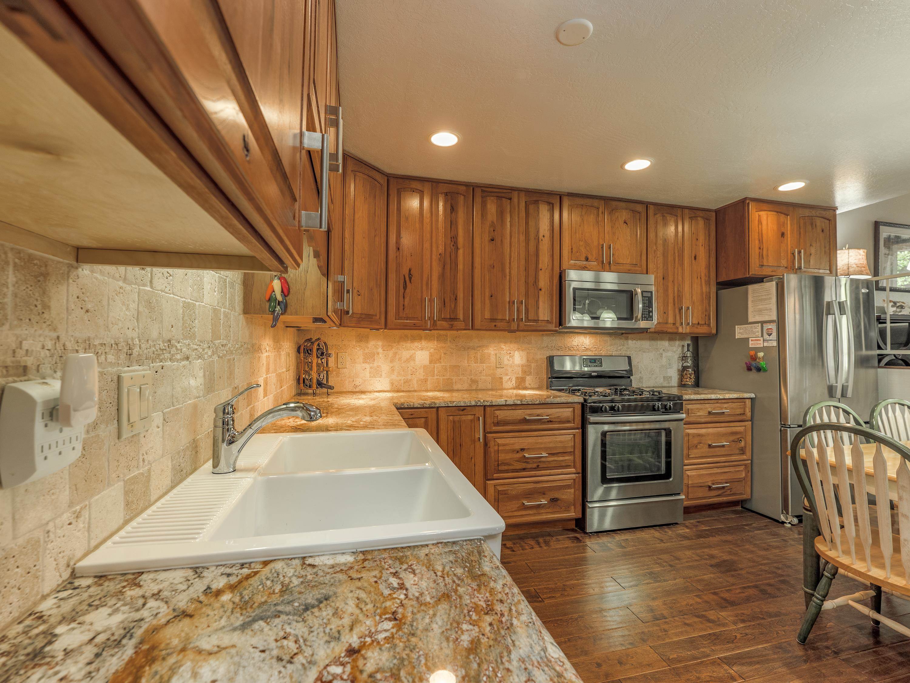 Angel Fire, New Mexico 87710, United States, 2 Bedrooms Bedrooms, ,2 BathroomsBathrooms,Residential,Pending,186479