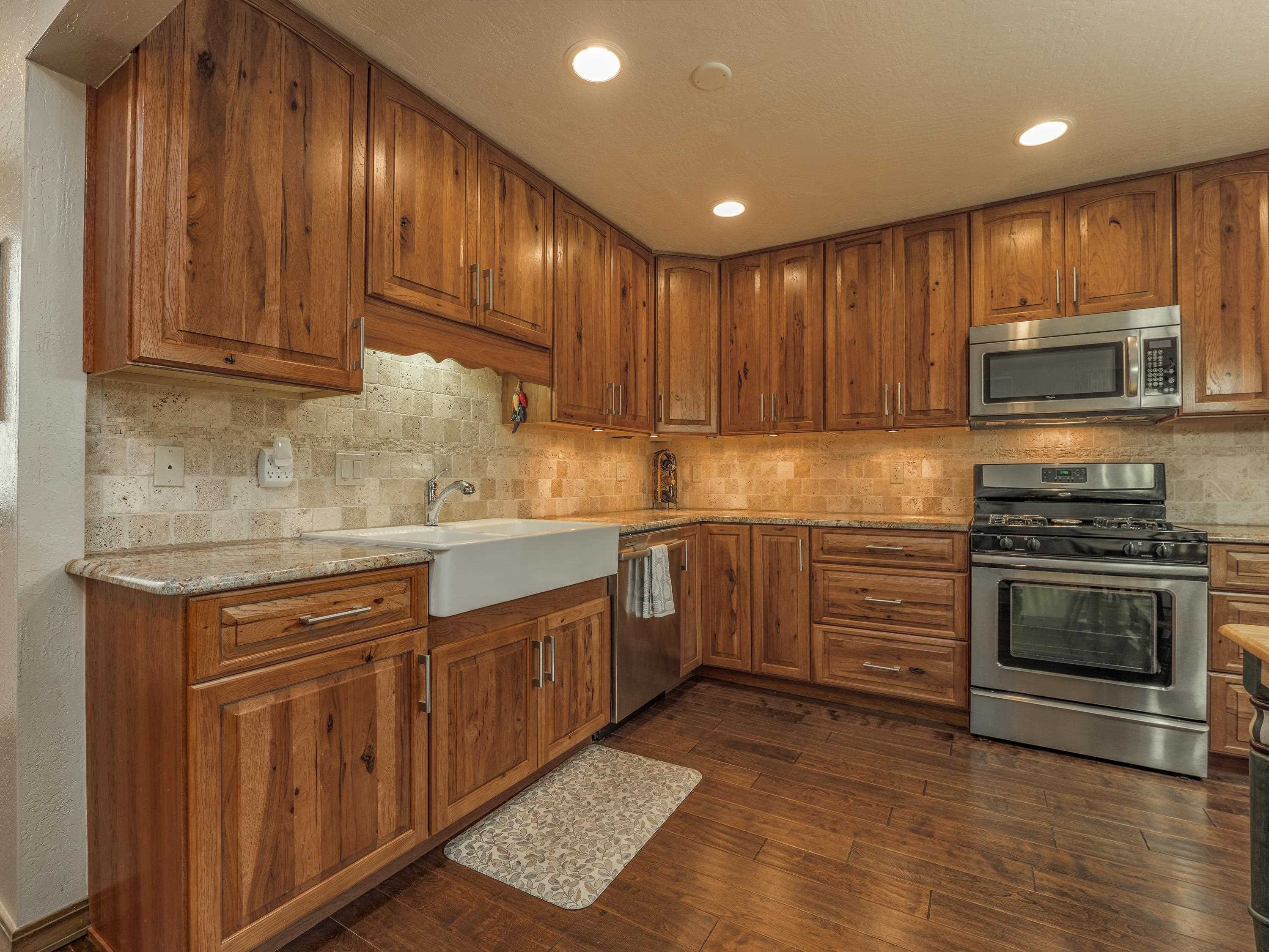 Angel Fire, New Mexico 87710, United States, 2 Bedrooms Bedrooms, ,2 BathroomsBathrooms,Residential,Pending,186479