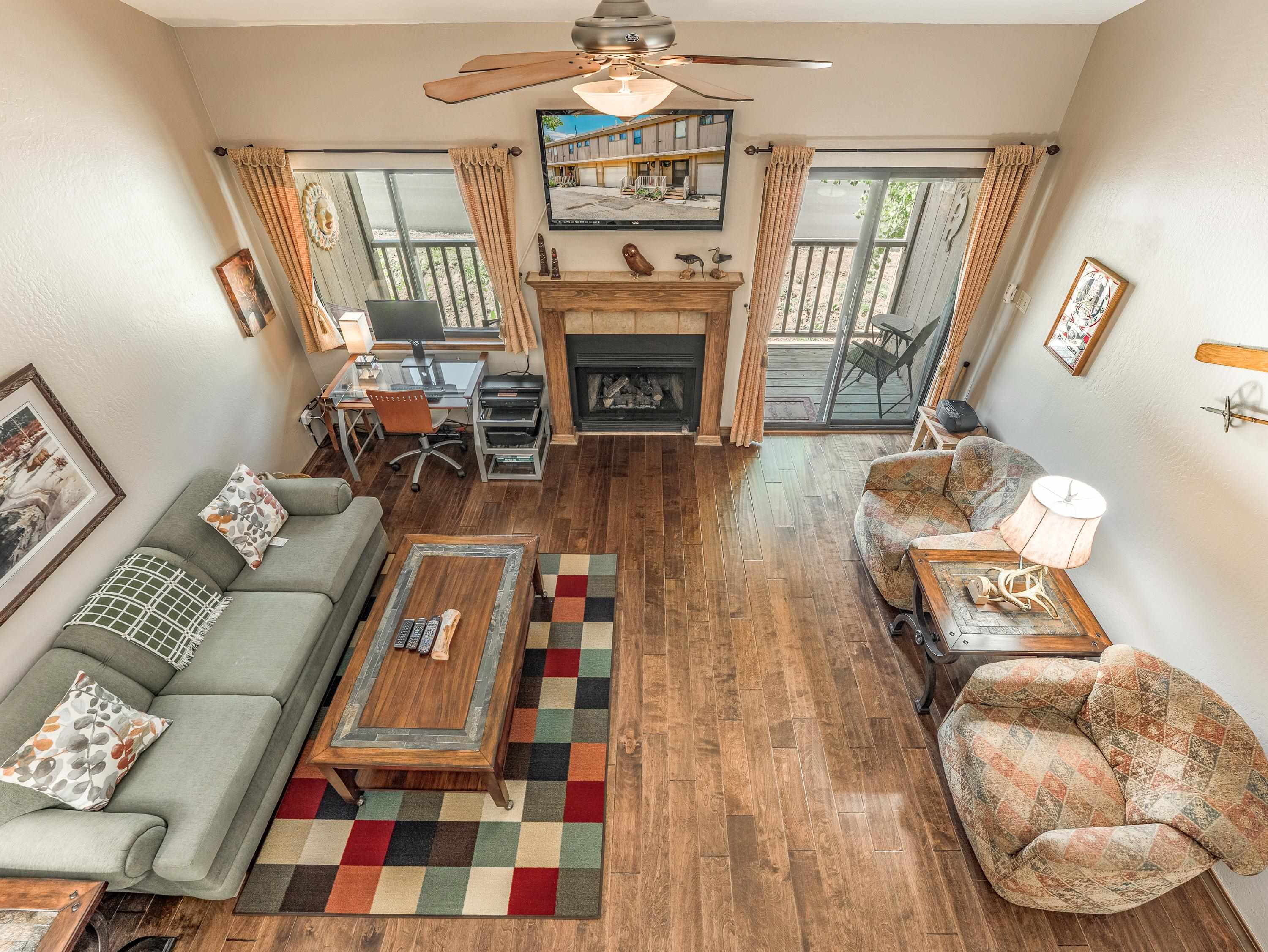 Angel Fire, New Mexico 87710, United States, 2 Bedrooms Bedrooms, ,2 BathroomsBathrooms,Residential,Pending,186479